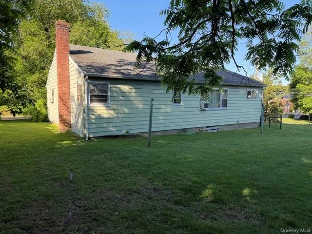 1 Catalpa Drive, Huntington, NY, 3 Bedrooms Bedrooms, 6 Rooms Rooms,1 BathroomBathrooms,Residential,For Rent,Catalpa,0,1005541 1 Catalpa Drive, Huntington, NY, 3 Bedrooms Bedrooms, 6 Rooms Rooms,1 BathroomBathrooms,Residential,For Rent,Catalpa,0,1005541