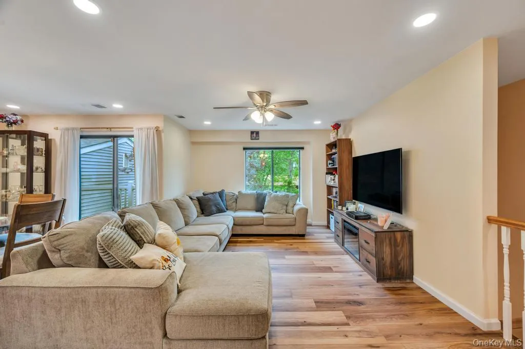 203 Birchwood Road, Brookhaven, NY, 2 Bedrooms Bedrooms, 7 Rooms Rooms,2 BathroomsBathrooms,Residential,For Rent,Birchwood,0,1005546 203 Birchwood Road, Brookhaven, NY, 2 Bedrooms Bedrooms, 7 Rooms Rooms,2 BathroomsBathrooms,Residential,For Rent,Birchwood,0,1005546