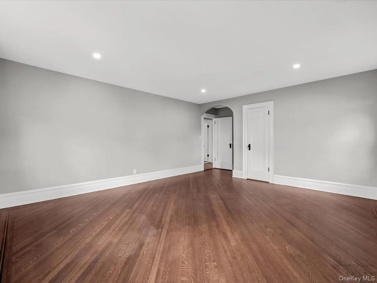 45 Edgewood Road, Hempstead, NY, 5 Bedrooms Bedrooms, 13 Rooms Rooms,2 BathroomsBathrooms,Residential,For Rent,Edgewood,0,1005547 45 Edgewood Road, Hempstead, NY, 5 Bedrooms Bedrooms, 13 Rooms Rooms,2 BathroomsBathrooms,Residential,For Rent,Edgewood,0,1005547