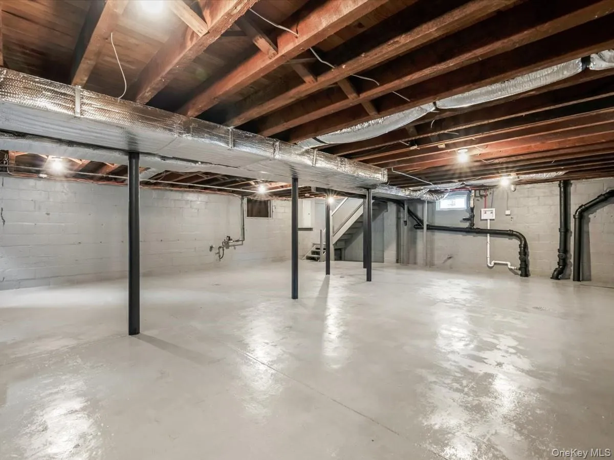 45 Edgewood Road, Hempstead, NY, 5 Bedrooms Bedrooms, 13 Rooms Rooms,2 BathroomsBathrooms,Residential,For Rent,Edgewood,0,1005547 45 Edgewood Road, Hempstead, NY, 5 Bedrooms Bedrooms, 13 Rooms Rooms,2 BathroomsBathrooms,Residential,For Rent,Edgewood,0,1005547