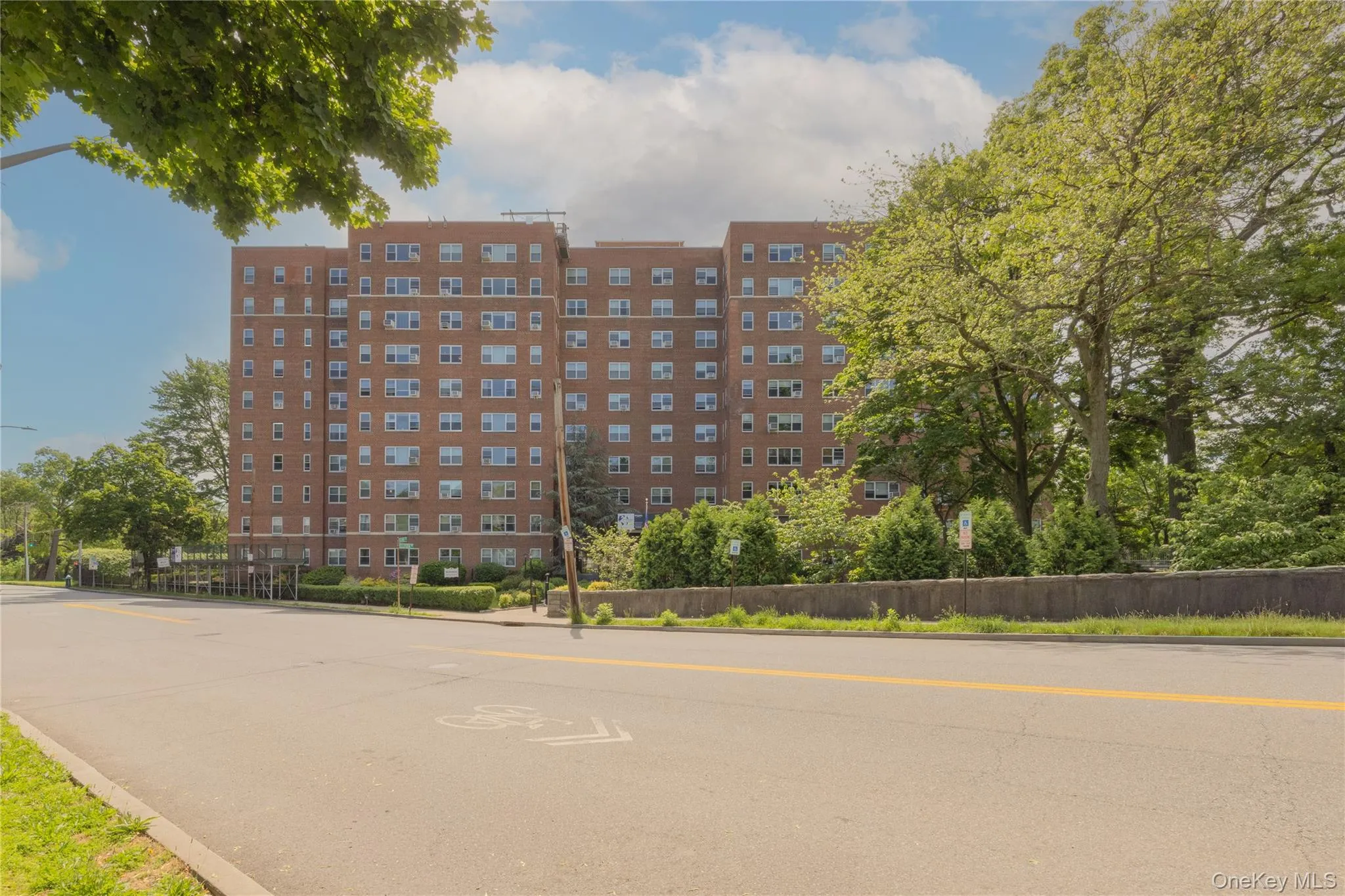 The Winchester900 Palmer RdBronxville, NY The Winchester900 Palmer RdBronxville, NY