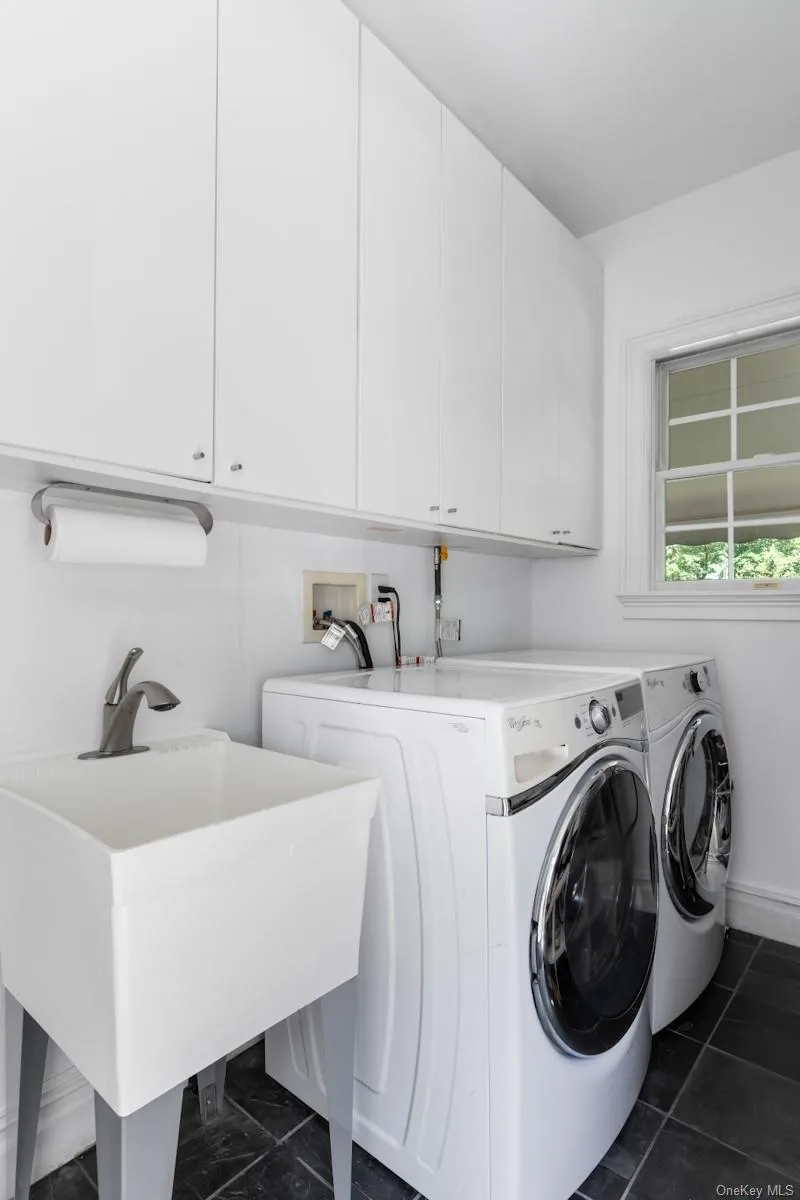 9 Ronwood Road, Ramapo, NY, 5 Bedrooms Bedrooms, 14 Rooms Rooms,3 BathroomsBathrooms,Residential,For Rent,Ronwood,0,1005553 9 Ronwood Road, Ramapo, NY, 5 Bedrooms Bedrooms, 14 Rooms Rooms,3 BathroomsBathrooms,Residential,For Rent,Ronwood,0,1005553