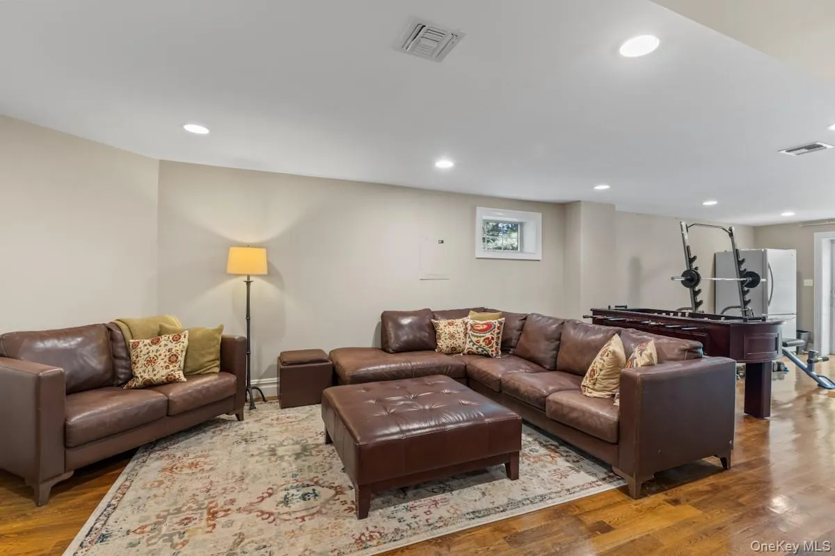 9 Ronwood Road, Ramapo, NY, 5 Bedrooms Bedrooms, 14 Rooms Rooms,3 BathroomsBathrooms,Residential,For Rent,Ronwood,0,1005553 9 Ronwood Road, Ramapo, NY, 5 Bedrooms Bedrooms, 14 Rooms Rooms,3 BathroomsBathrooms,Residential,For Rent,Ronwood,0,1005553
