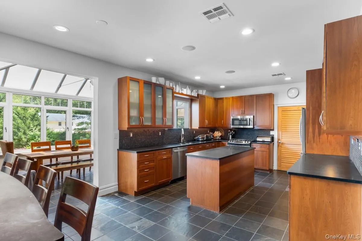 9 Ronwood Road, Ramapo, NY, 5 Bedrooms Bedrooms, 14 Rooms Rooms,3 BathroomsBathrooms,Residential,For Rent,Ronwood,0,1005553 9 Ronwood Road, Ramapo, NY, 5 Bedrooms Bedrooms, 14 Rooms Rooms,3 BathroomsBathrooms,Residential,For Rent,Ronwood,0,1005553