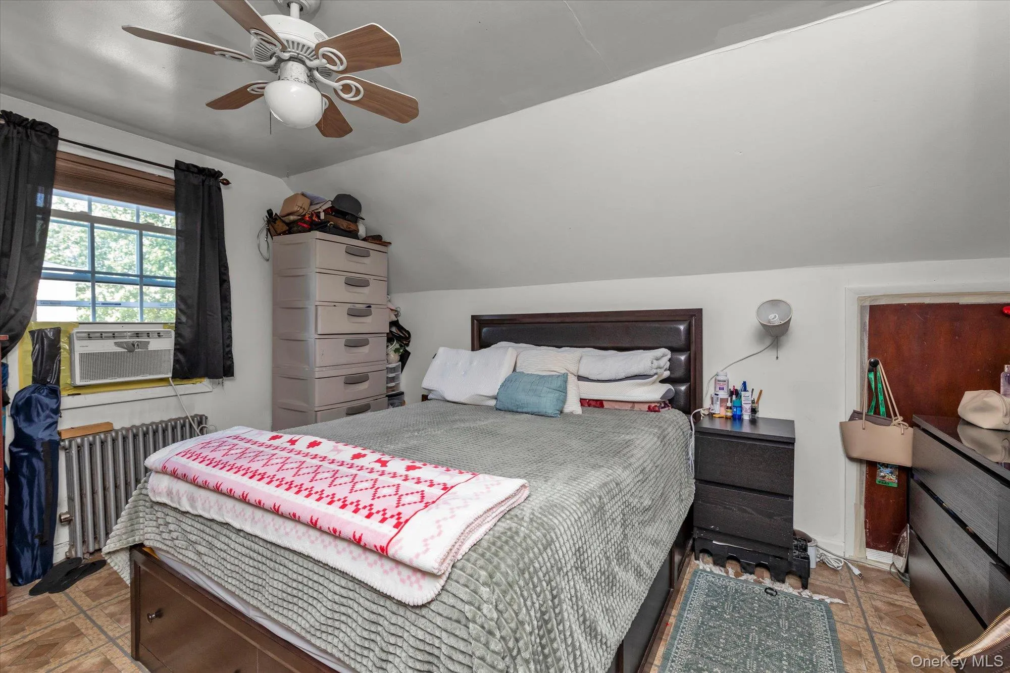 34 Newburgh Street, Hempstead, NY, 5 Bedrooms Bedrooms, 8 Rooms Rooms,3 BathroomsBathrooms,Residential,For Rent,Newburgh,0,KEY1005557 34 Newburgh Street, Hempstead, NY, 5 Bedrooms Bedrooms, 8 Rooms Rooms,3 BathroomsBathrooms,Residential,For Rent,Newburgh,0,KEY1005557