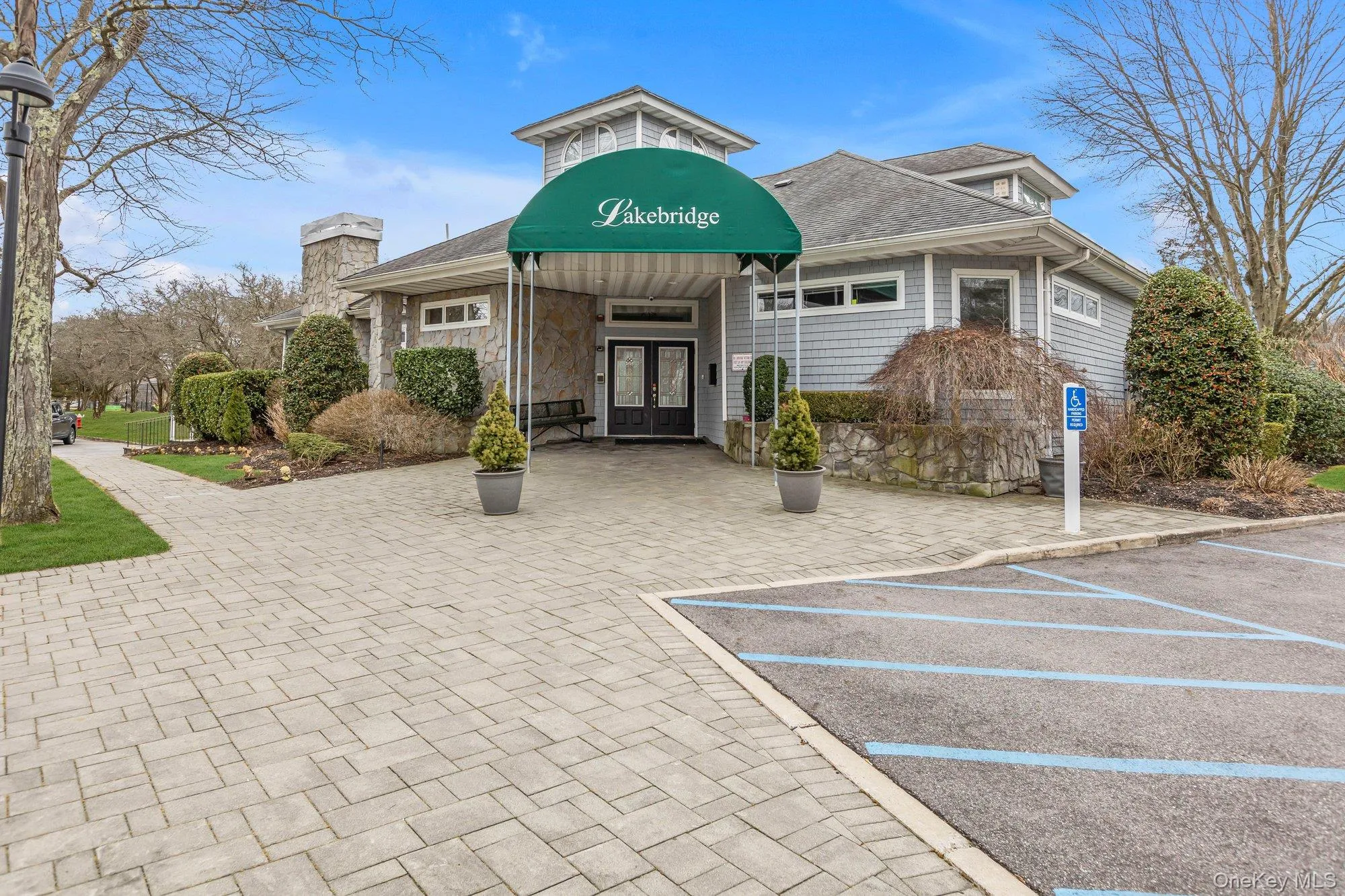 35 Lakebridge Drive, Smithtown, NY, 2 Bedrooms Bedrooms, 5 Rooms Rooms,2 BathroomsBathrooms,Residential,For Rent,Lakebridge,0,1005558 35 Lakebridge Drive, Smithtown, NY, 2 Bedrooms Bedrooms, 5 Rooms Rooms,2 BathroomsBathrooms,Residential,For Rent,Lakebridge,0,1005558