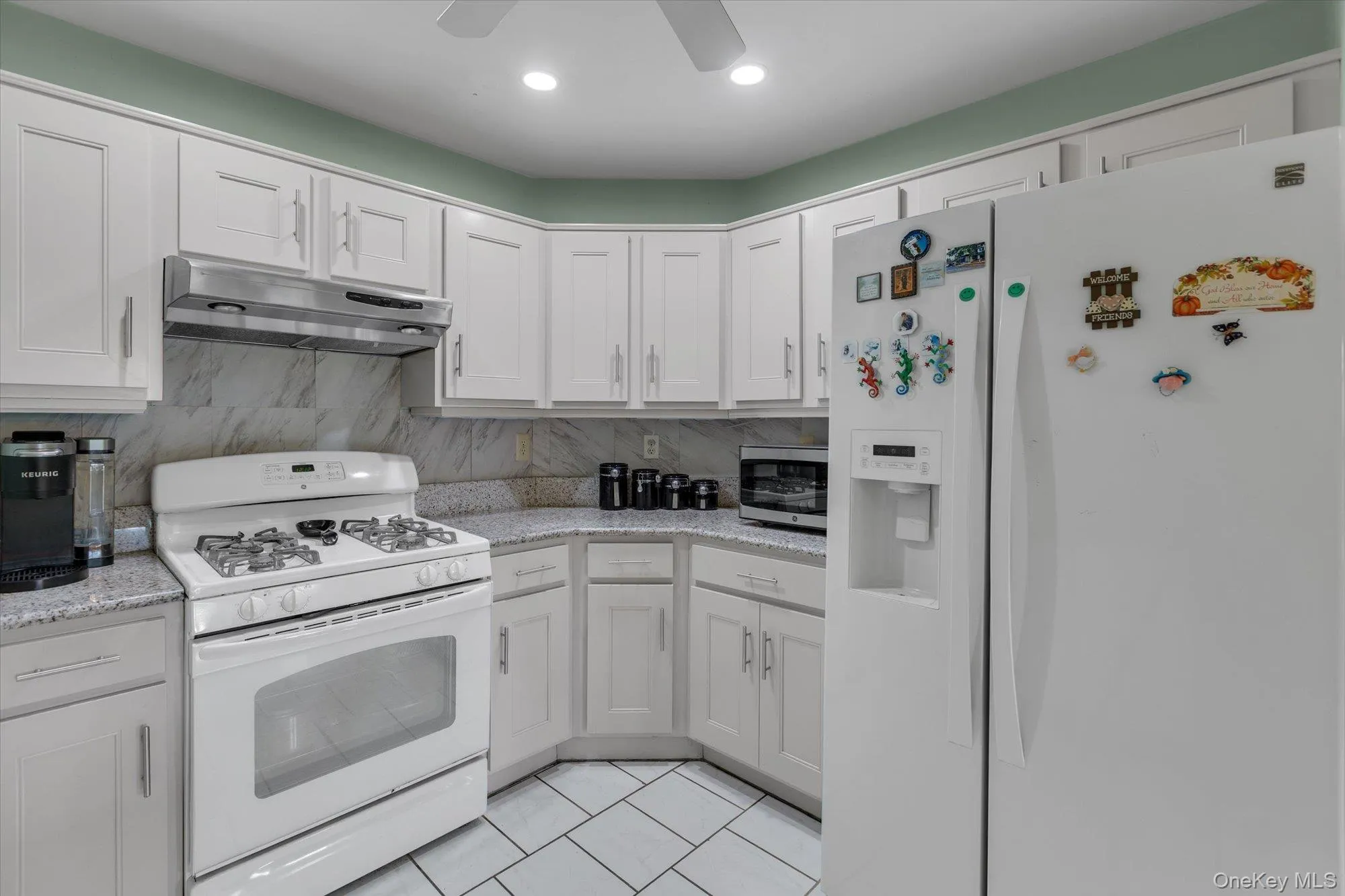 35 Lakebridge Drive, Smithtown, NY, 2 Bedrooms Bedrooms, 5 Rooms Rooms,2 BathroomsBathrooms,Residential,For Rent,Lakebridge,0,1005558 35 Lakebridge Drive, Smithtown, NY, 2 Bedrooms Bedrooms, 5 Rooms Rooms,2 BathroomsBathrooms,Residential,For Rent,Lakebridge,0,1005558