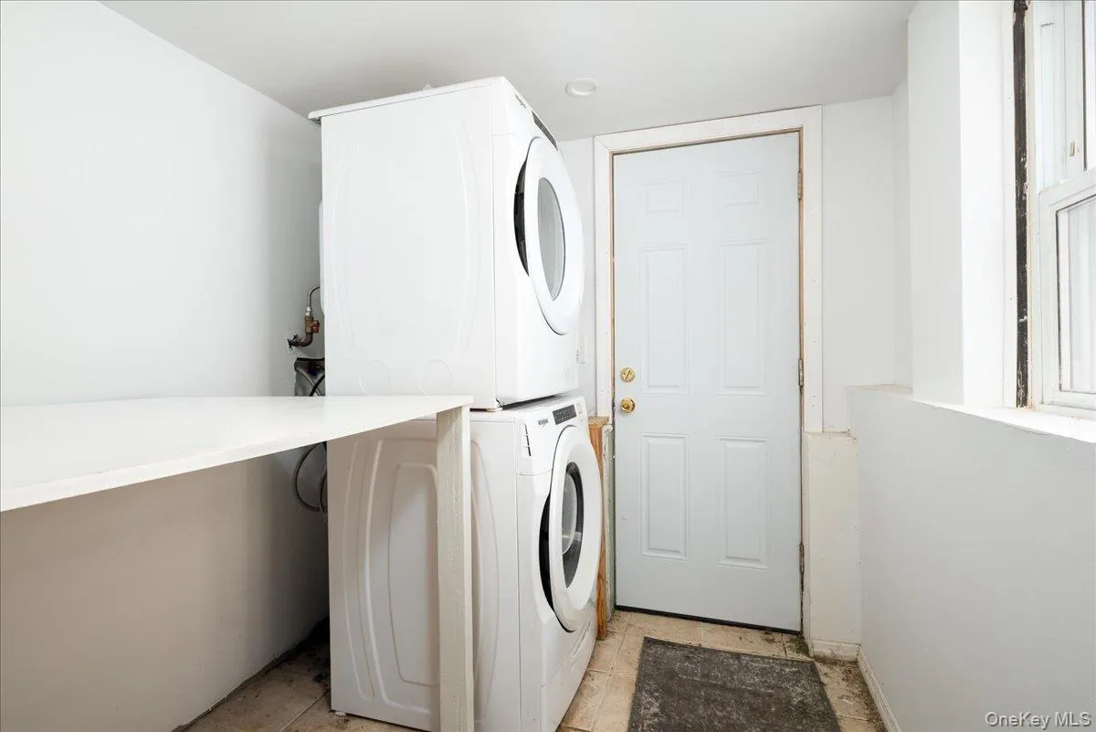 52 Martha Street, Hempstead, NY, 3 Bedrooms Bedrooms, 8 Rooms Rooms,3 BathroomsBathrooms,Residential,For Rent,Martha,0,1005561 52 Martha Street, Hempstead, NY, 3 Bedrooms Bedrooms, 8 Rooms Rooms,3 BathroomsBathrooms,Residential,For Rent,Martha,0,1005561