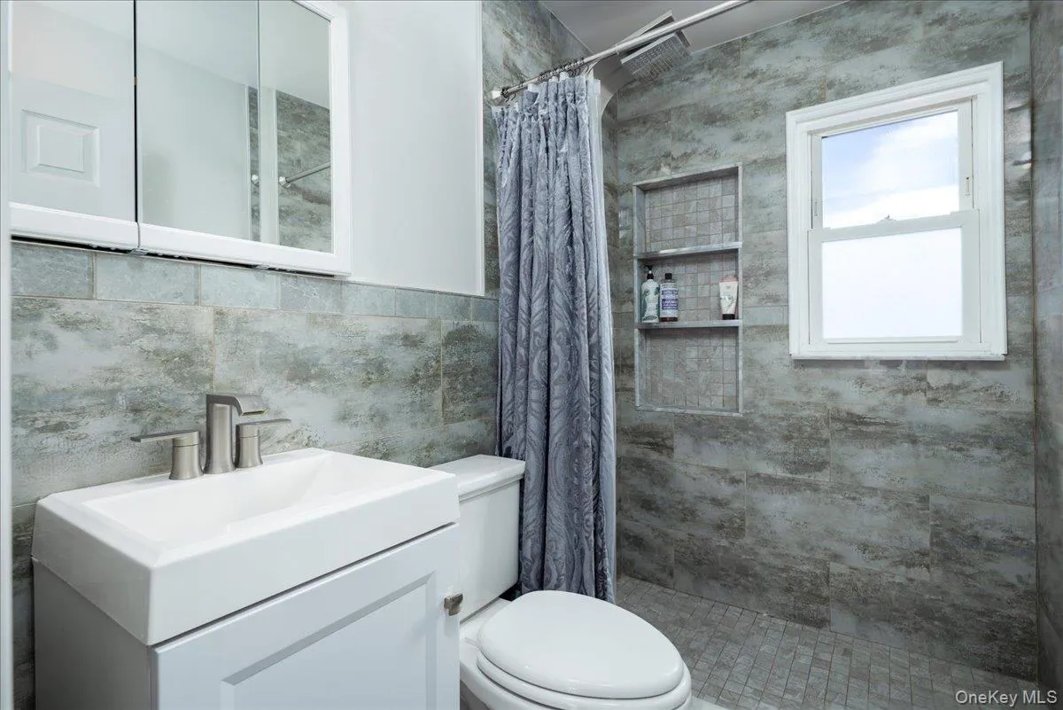52 Martha Street, Hempstead, NY, 3 Bedrooms Bedrooms, 8 Rooms Rooms,3 BathroomsBathrooms,Residential,For Rent,Martha,0,1005561 52 Martha Street, Hempstead, NY, 3 Bedrooms Bedrooms, 8 Rooms Rooms,3 BathroomsBathrooms,Residential,For Rent,Martha,0,1005561