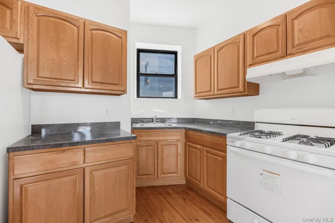 1608 Amsterdam Avenue, New York, NY, 2 Bedrooms Bedrooms, 5 Rooms Rooms,1 BathroomBathrooms,Residential,For Rent,Amsterdam,0,1005563 1608 Amsterdam Avenue, New York, NY, 2 Bedrooms Bedrooms, 5 Rooms Rooms,1 BathroomBathrooms,Residential,For Rent,Amsterdam,0,1005563
