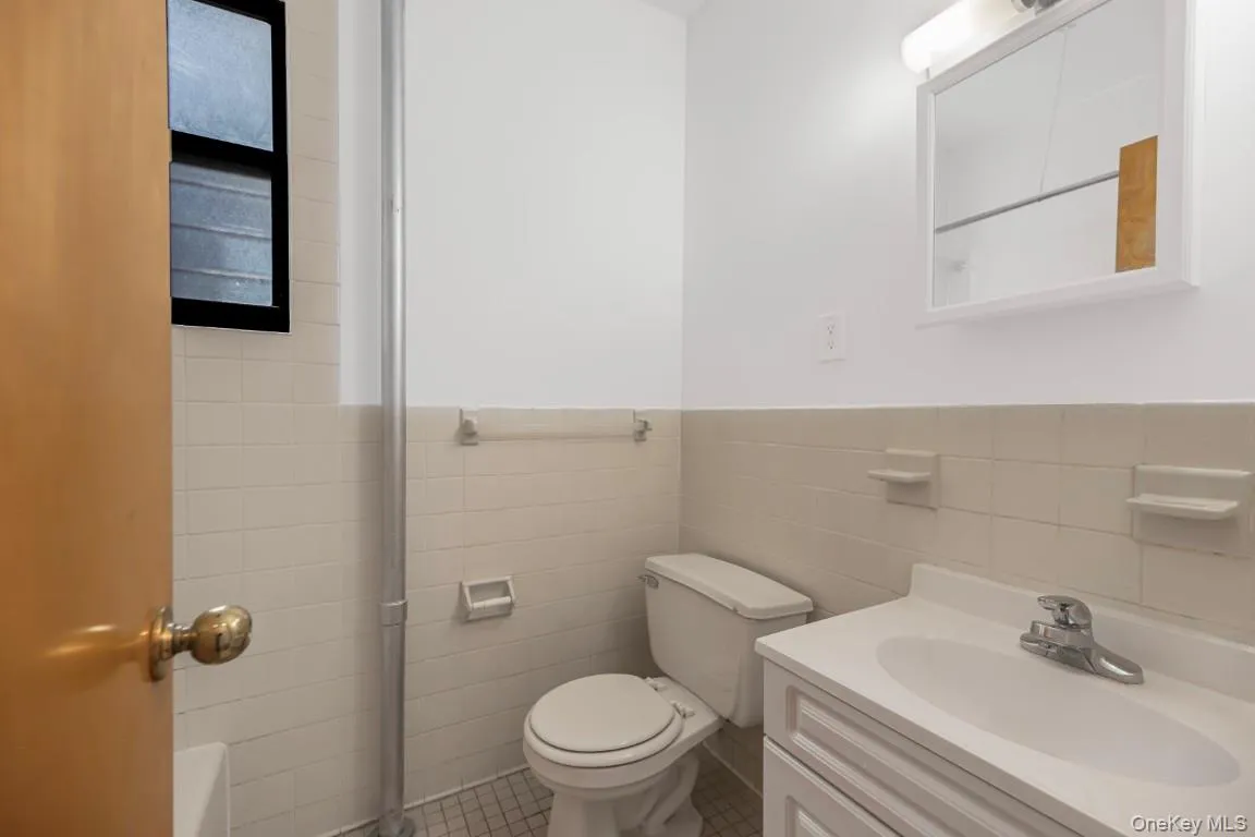 1608 Amsterdam Avenue, New York, NY, 2 Bedrooms Bedrooms, 5 Rooms Rooms,1 BathroomBathrooms,Residential,For Rent,Amsterdam,0,1005563 1608 Amsterdam Avenue, New York, NY, 2 Bedrooms Bedrooms, 5 Rooms Rooms,1 BathroomBathrooms,Residential,For Rent,Amsterdam,0,1005563