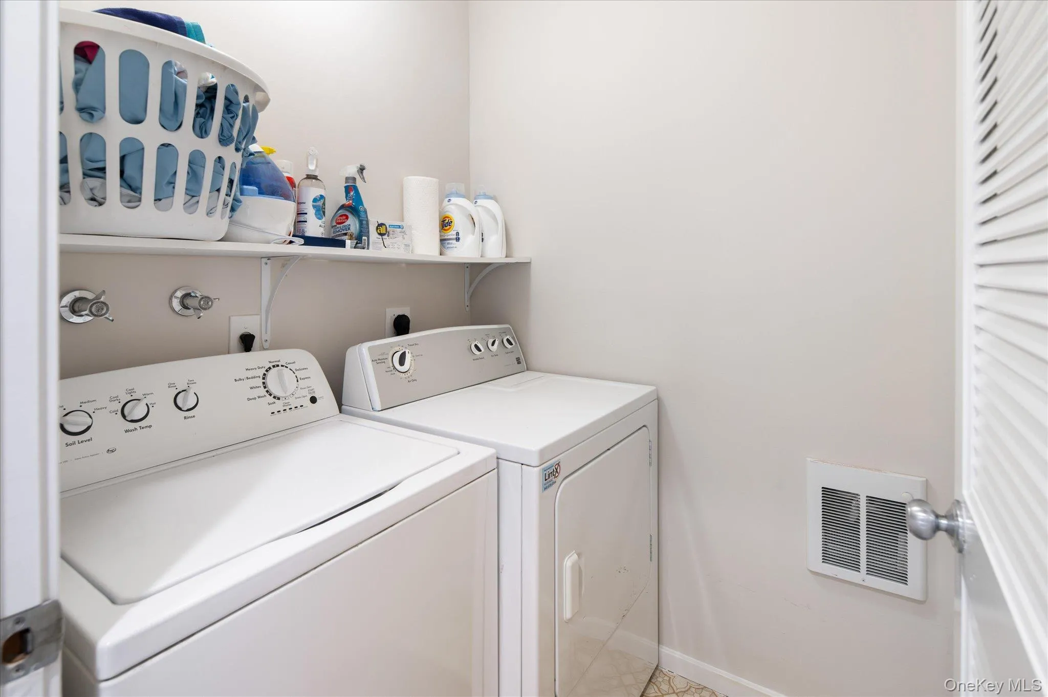 91 Heritage Hills, Somers, NY, 2 Bedrooms Bedrooms, 5 Rooms Rooms,2 BathroomsBathrooms,Residential,For Rent,Heritage,0,1005564 91 Heritage Hills, Somers, NY, 2 Bedrooms Bedrooms, 5 Rooms Rooms,2 BathroomsBathrooms,Residential,For Rent,Heritage,0,1005564