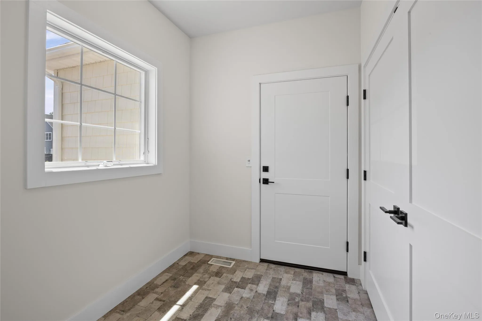 5 Jersey Avenue, Brookhaven, NY, 4 Bedrooms Bedrooms, 7 Rooms Rooms,2 BathroomsBathrooms,Residential,For Rent,Jersey,0,1005569 5 Jersey Avenue, Brookhaven, NY, 4 Bedrooms Bedrooms, 7 Rooms Rooms,2 BathroomsBathrooms,Residential,For Rent,Jersey,0,1005569