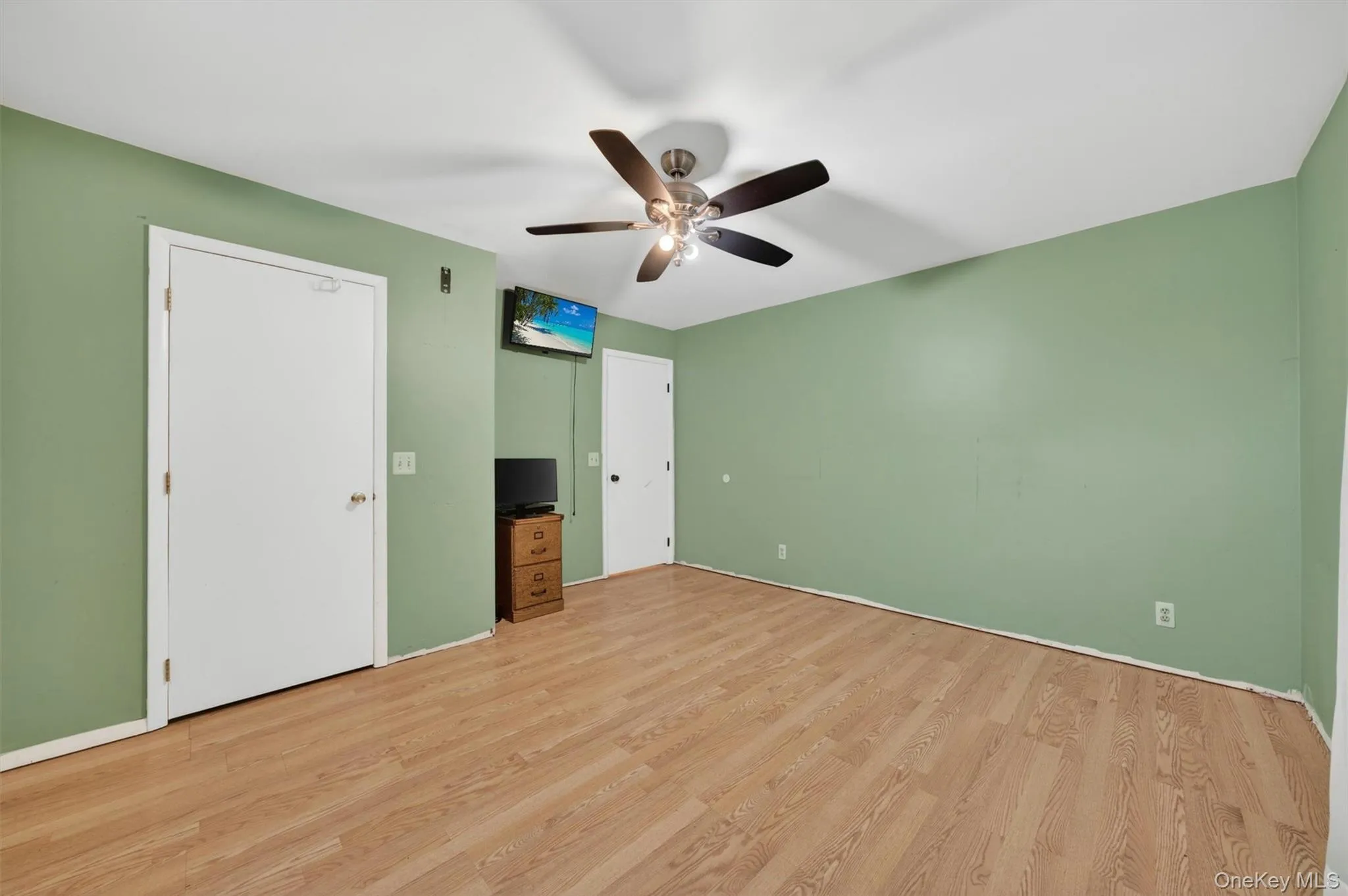 76 Maureen Drive, Middletown, NY, 3 Bedrooms Bedrooms, 9 Rooms Rooms,1 BathroomBathrooms,Residential Lease,For Rent,Maureen,0,1005572 76 Maureen Drive, Middletown, NY, 3 Bedrooms Bedrooms, 9 Rooms Rooms,1 BathroomBathrooms,Residential Lease,For Rent,Maureen,0,1005572
