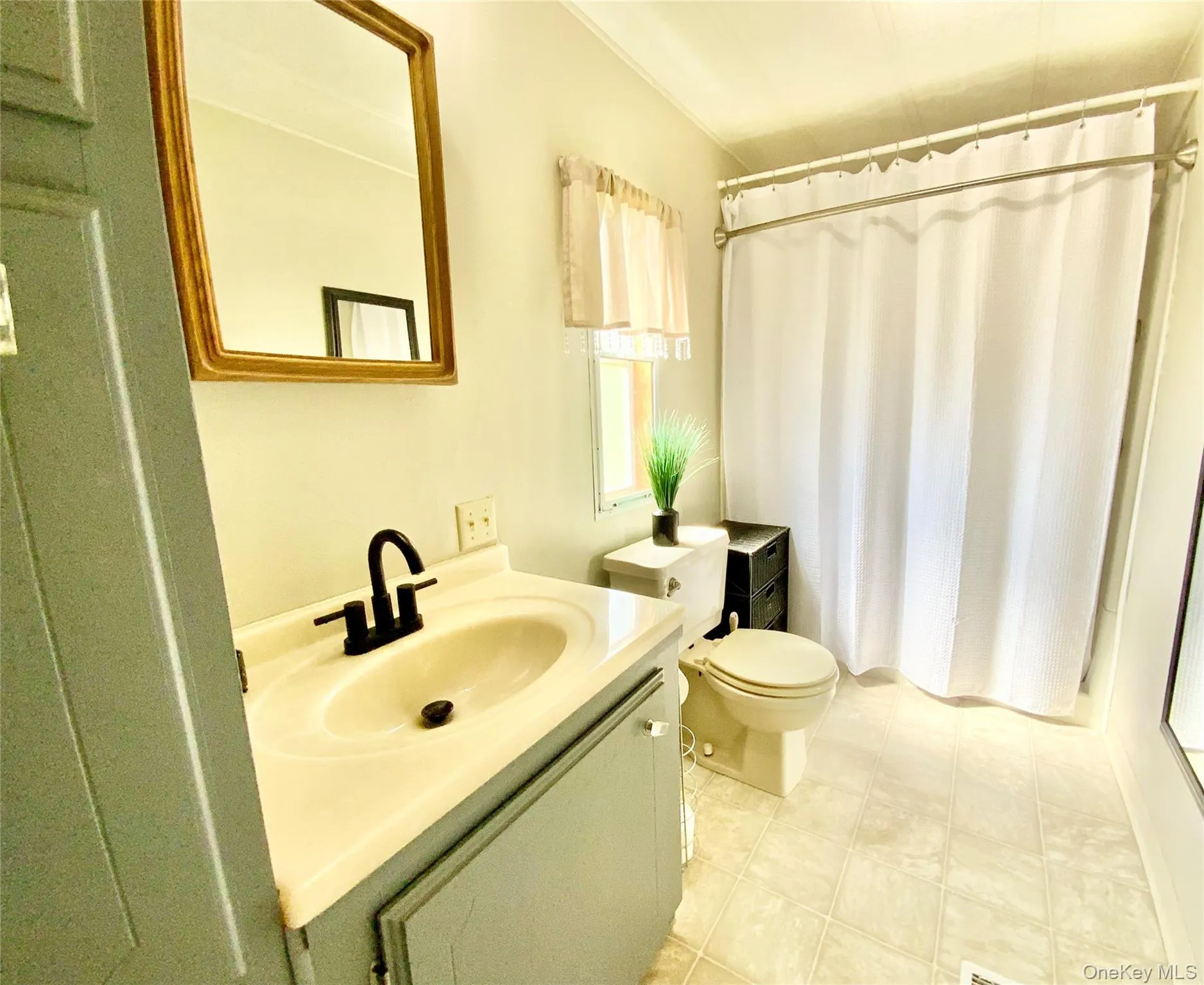 18 Cook Lane, New Paltz, NY, 3 Bedrooms Bedrooms, 7 Rooms Rooms,2 BathroomsBathrooms,Residential,For Rent,Cook,0,1005575 18 Cook Lane, New Paltz, NY, 3 Bedrooms Bedrooms, 7 Rooms Rooms,2 BathroomsBathrooms,Residential,For Rent,Cook,0,1005575