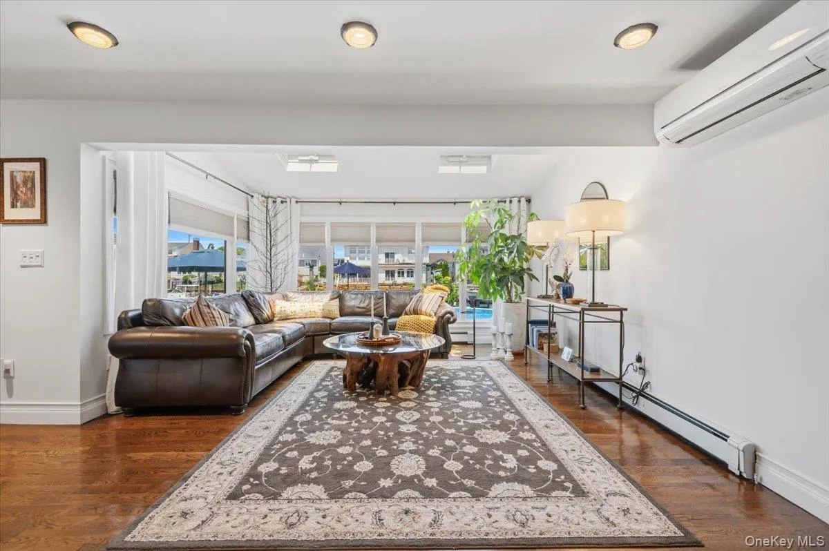 41 Jefferson Place, Oyster Bay, NY, 4 Bedrooms Bedrooms, 9 Rooms Rooms,2 BathroomsBathrooms,Residential,For Rent,Jefferson,0,1005577 41 Jefferson Place, Oyster Bay, NY, 4 Bedrooms Bedrooms, 9 Rooms Rooms,2 BathroomsBathrooms,Residential,For Rent,Jefferson,0,1005577