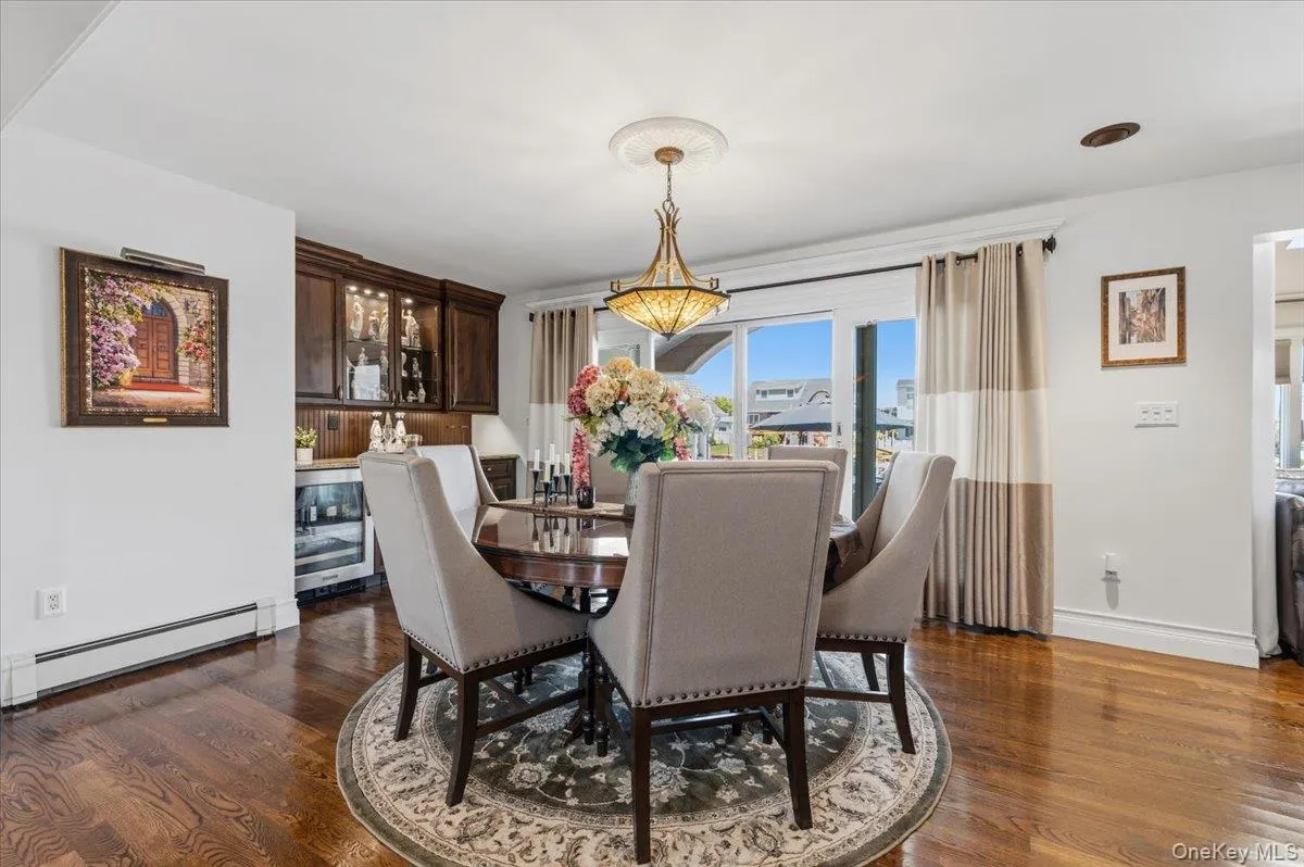 41 Jefferson Place, Oyster Bay, NY, 4 Bedrooms Bedrooms, 9 Rooms Rooms,2 BathroomsBathrooms,Residential,For Rent,Jefferson,0,1005577 41 Jefferson Place, Oyster Bay, NY, 4 Bedrooms Bedrooms, 9 Rooms Rooms,2 BathroomsBathrooms,Residential,For Rent,Jefferson,0,1005577