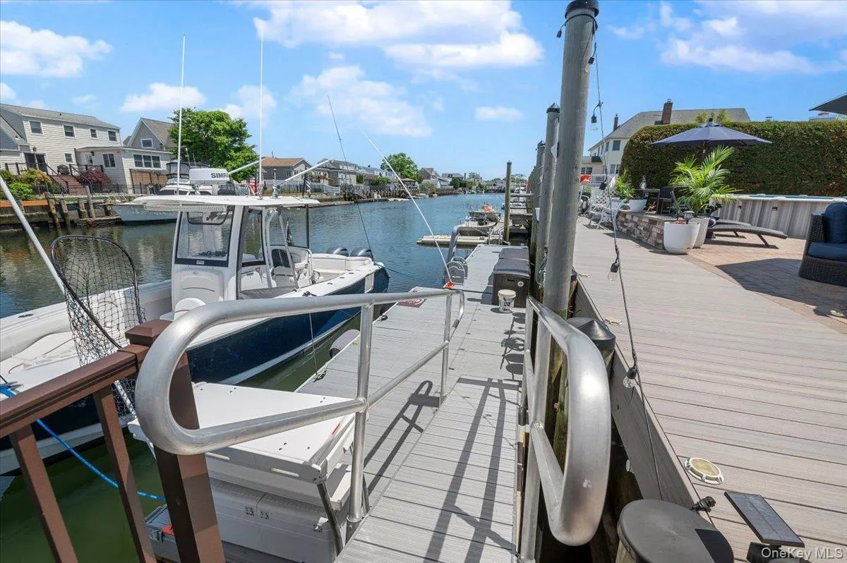 41 Jefferson Place, Oyster Bay, NY, 4 Bedrooms Bedrooms, 9 Rooms Rooms,2 BathroomsBathrooms,Residential,For Rent,Jefferson,0,1005577 41 Jefferson Place, Oyster Bay, NY, 4 Bedrooms Bedrooms, 9 Rooms Rooms,2 BathroomsBathrooms,Residential,For Rent,Jefferson,0,1005577