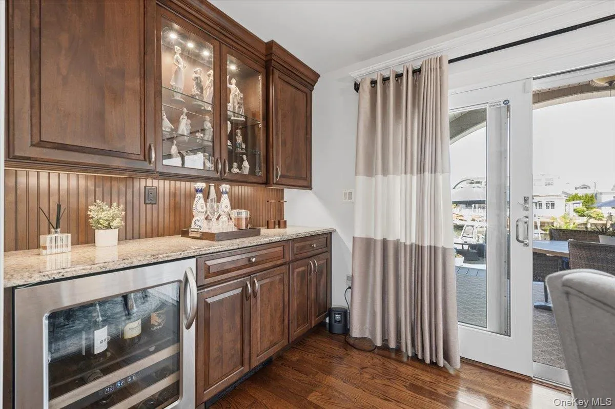 41 Jefferson Place, Oyster Bay, NY, 4 Bedrooms Bedrooms, 9 Rooms Rooms,2 BathroomsBathrooms,Residential,For Rent,Jefferson,0,1005577 41 Jefferson Place, Oyster Bay, NY, 4 Bedrooms Bedrooms, 9 Rooms Rooms,2 BathroomsBathrooms,Residential,For Rent,Jefferson,0,1005577
