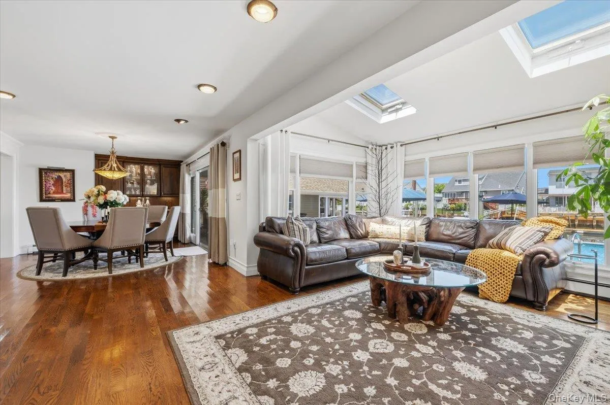 41 Jefferson Place, Oyster Bay, NY, 4 Bedrooms Bedrooms, 9 Rooms Rooms,2 BathroomsBathrooms,Residential,For Rent,Jefferson,0,1005577 41 Jefferson Place, Oyster Bay, NY, 4 Bedrooms Bedrooms, 9 Rooms Rooms,2 BathroomsBathrooms,Residential,For Rent,Jefferson,0,1005577