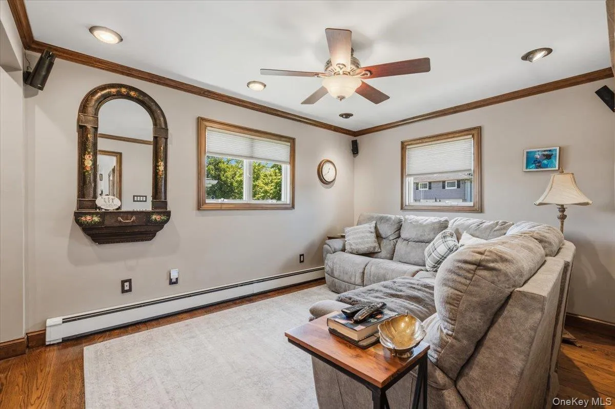 41 Jefferson Place, Oyster Bay, NY, 4 Bedrooms Bedrooms, 9 Rooms Rooms,2 BathroomsBathrooms,Residential,For Rent,Jefferson,0,1005577 41 Jefferson Place, Oyster Bay, NY, 4 Bedrooms Bedrooms, 9 Rooms Rooms,2 BathroomsBathrooms,Residential,For Rent,Jefferson,0,1005577