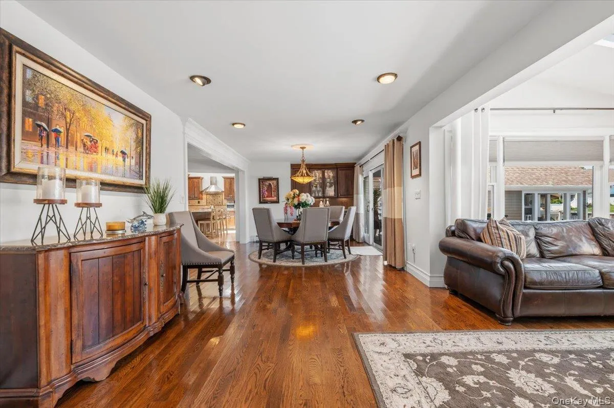 41 Jefferson Place, Oyster Bay, NY, 4 Bedrooms Bedrooms, 9 Rooms Rooms,2 BathroomsBathrooms,Residential,For Rent,Jefferson,0,1005577 41 Jefferson Place, Oyster Bay, NY, 4 Bedrooms Bedrooms, 9 Rooms Rooms,2 BathroomsBathrooms,Residential,For Rent,Jefferson,0,1005577