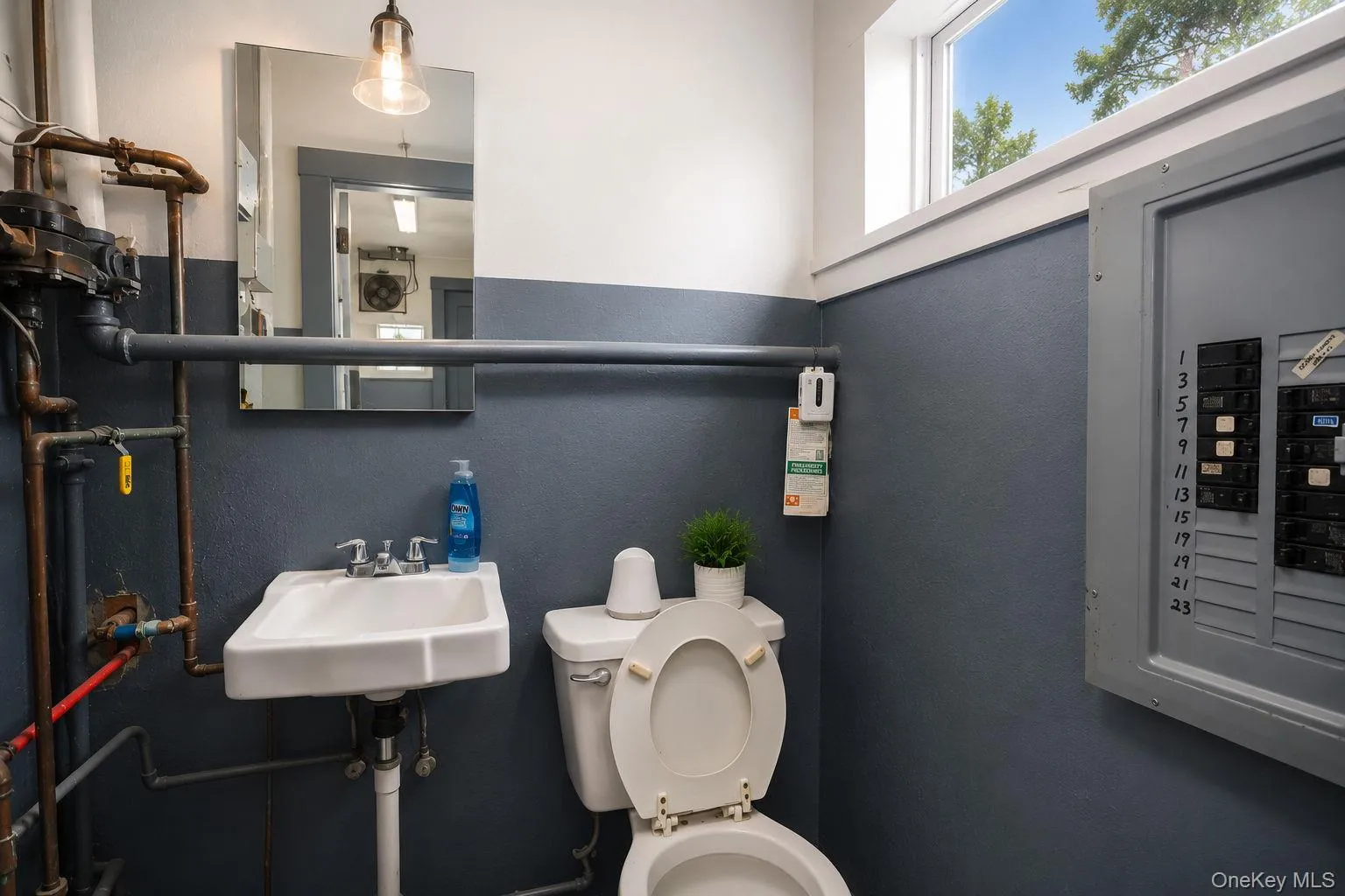 Warehouse Bathroom Warehouse Bathroom
