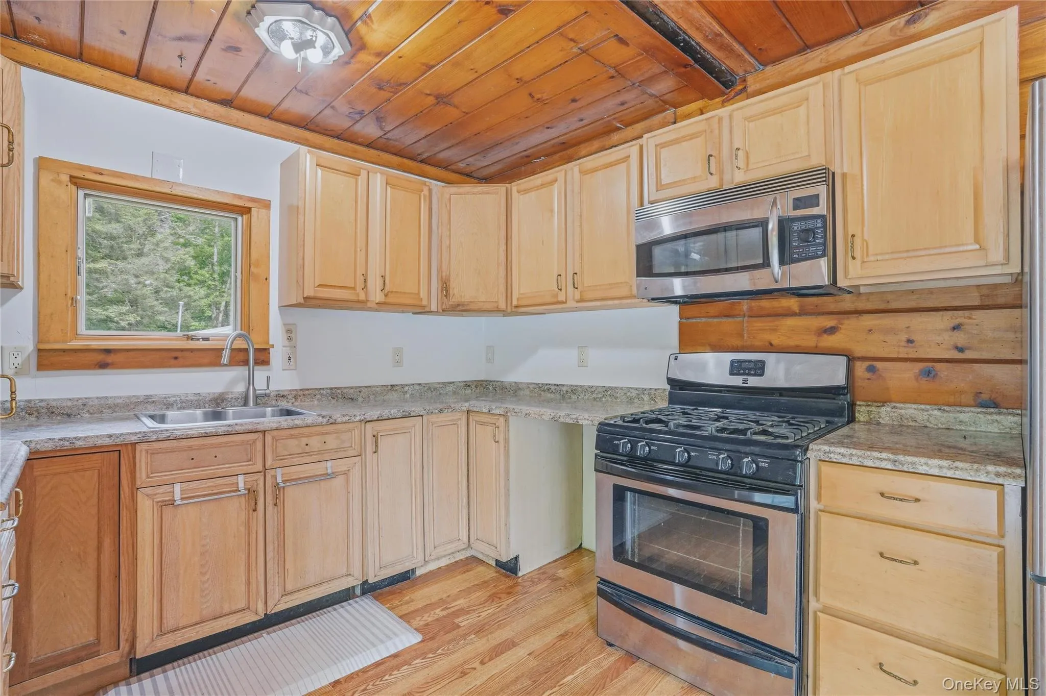 755 Glasco Turnpike, Saugerties, NY, 3 Bedrooms Bedrooms, 4 Rooms Rooms,1 BathroomBathrooms,Residential,For Rent,Glasco,0,1005584 755 Glasco Turnpike, Saugerties, NY, 3 Bedrooms Bedrooms, 4 Rooms Rooms,1 BathroomBathrooms,Residential,For Rent,Glasco,0,1005584