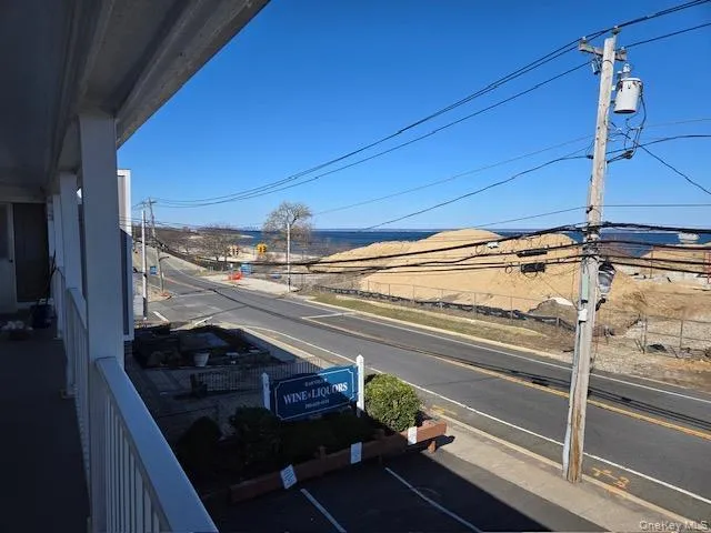 40 Bayville Avenue, Oyster Bay, NY, 1 Bedroom Bedrooms, 3 Rooms Rooms,1 BathroomBathrooms,Residential Lease,For Rent,Bayville,0,1005586 40 Bayville Avenue, Oyster Bay, NY, 1 Bedroom Bedrooms, 3 Rooms Rooms,1 BathroomBathrooms,Residential Lease,For Rent,Bayville,0,1005586