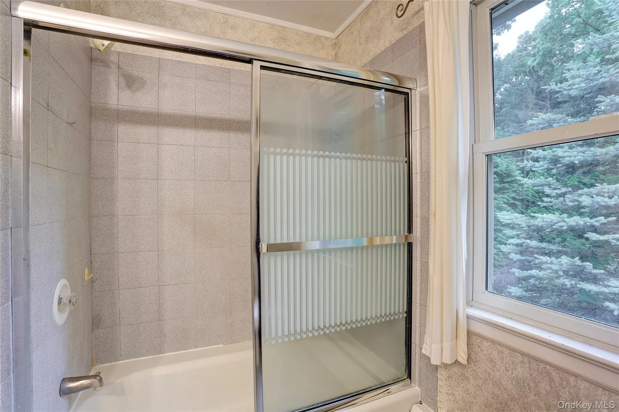 8 Swallow Avenue, Ramapo, NY, 4 Bedrooms Bedrooms, 10 Rooms Rooms,2 BathroomsBathrooms,Residential,For Rent,Swallow,0,1005587 8 Swallow Avenue, Ramapo, NY, 4 Bedrooms Bedrooms, 10 Rooms Rooms,2 BathroomsBathrooms,Residential,For Rent,Swallow,0,1005587