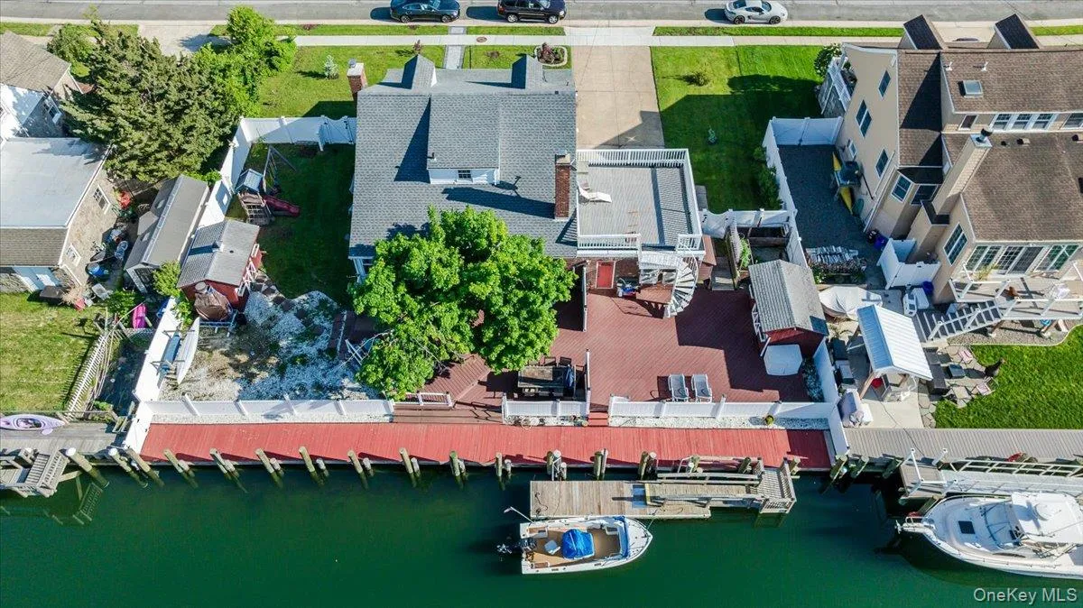 48 3rd Street, Hempstead, NY, 4 Bedrooms Bedrooms, 10 Rooms Rooms,3 BathroomsBathrooms,Residential,For Rent,3rd,0,1005588 48 3rd Street, Hempstead, NY, 4 Bedrooms Bedrooms, 10 Rooms Rooms,3 BathroomsBathrooms,Residential,For Rent,3rd,0,1005588