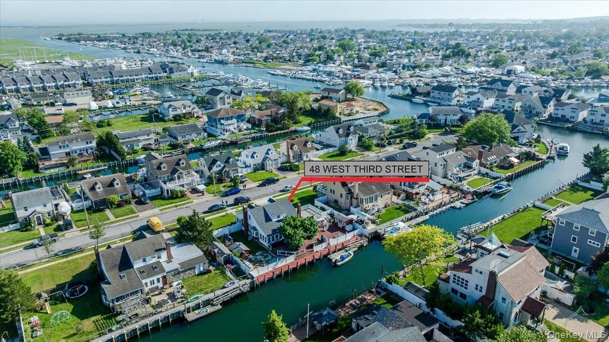 48 3rd Street, Hempstead, NY, 4 Bedrooms Bedrooms, 10 Rooms Rooms,3 BathroomsBathrooms,Residential,For Rent,3rd,0,1005588 48 3rd Street, Hempstead, NY, 4 Bedrooms Bedrooms, 10 Rooms Rooms,3 BathroomsBathrooms,Residential,For Rent,3rd,0,1005588