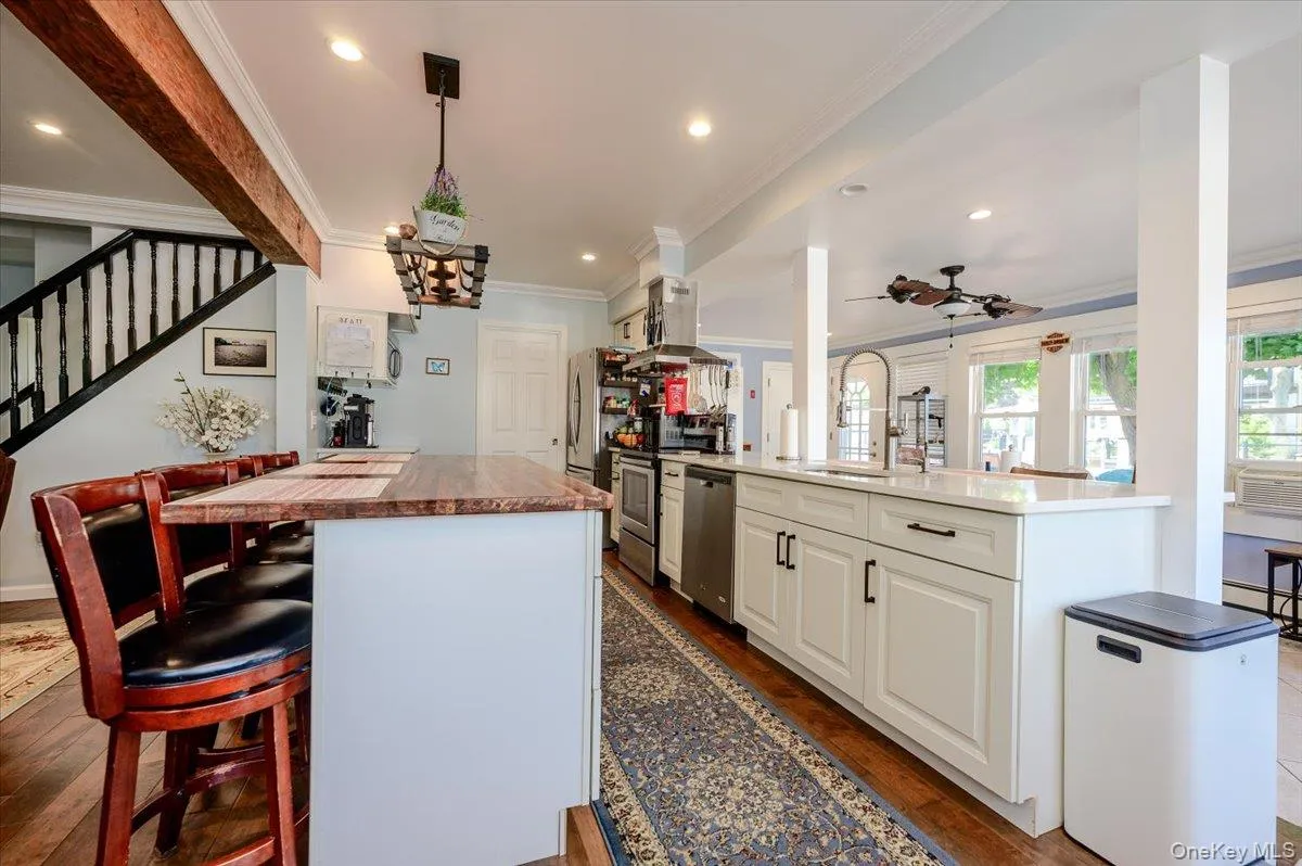 48 3rd Street, Hempstead, NY, 4 Bedrooms Bedrooms, 10 Rooms Rooms,3 BathroomsBathrooms,Residential,For Rent,3rd,0,1005588 48 3rd Street, Hempstead, NY, 4 Bedrooms Bedrooms, 10 Rooms Rooms,3 BathroomsBathrooms,Residential,For Rent,3rd,0,1005588