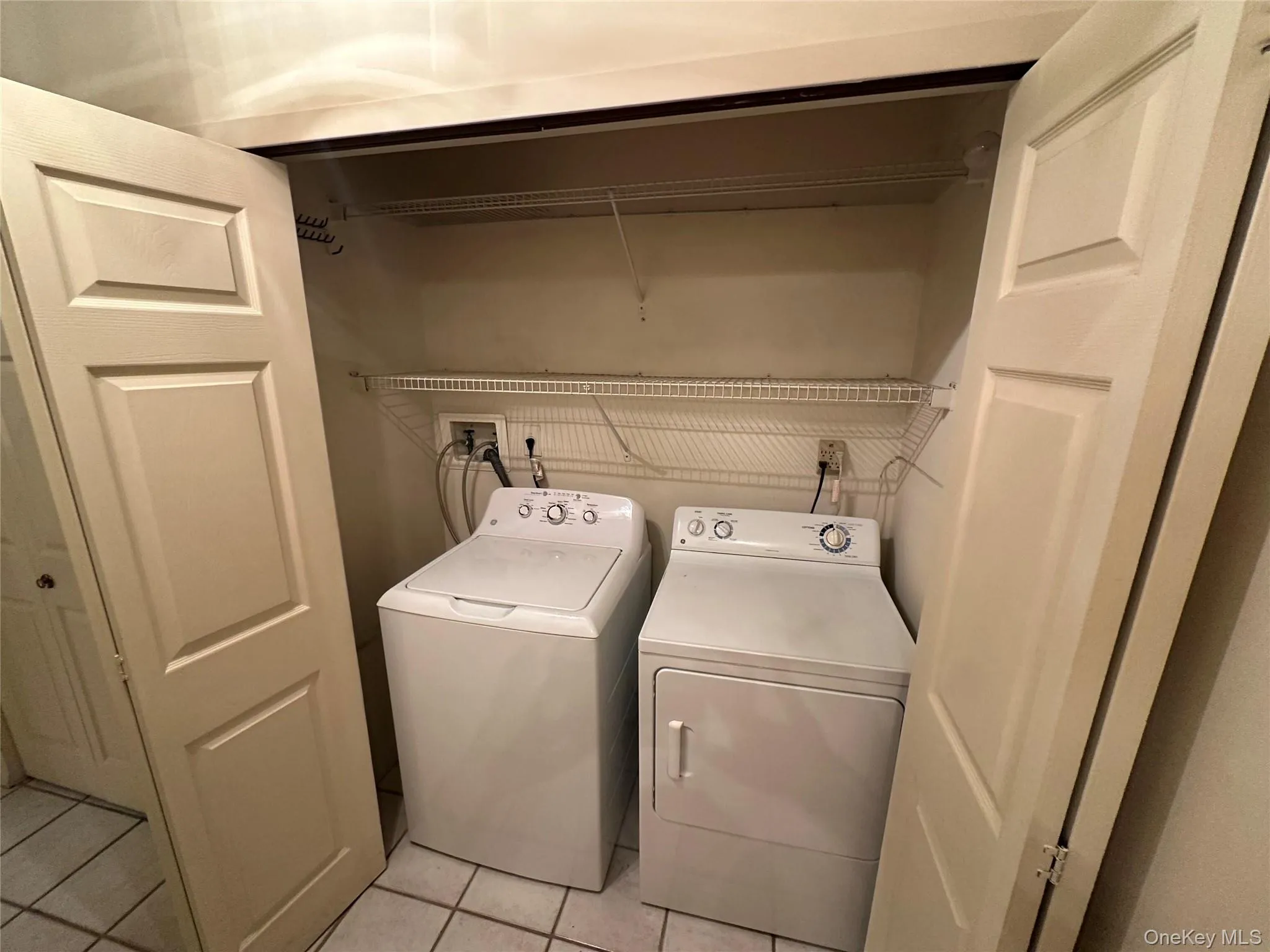 89 Rabbit Run, Brookhaven, NY, 2 Bedrooms Bedrooms, 6 Rooms Rooms,2 BathroomsBathrooms,Residential,For Rent,Rabbit,0,1005591 89 Rabbit Run, Brookhaven, NY, 2 Bedrooms Bedrooms, 6 Rooms Rooms,2 BathroomsBathrooms,Residential,For Rent,Rabbit,0,1005591