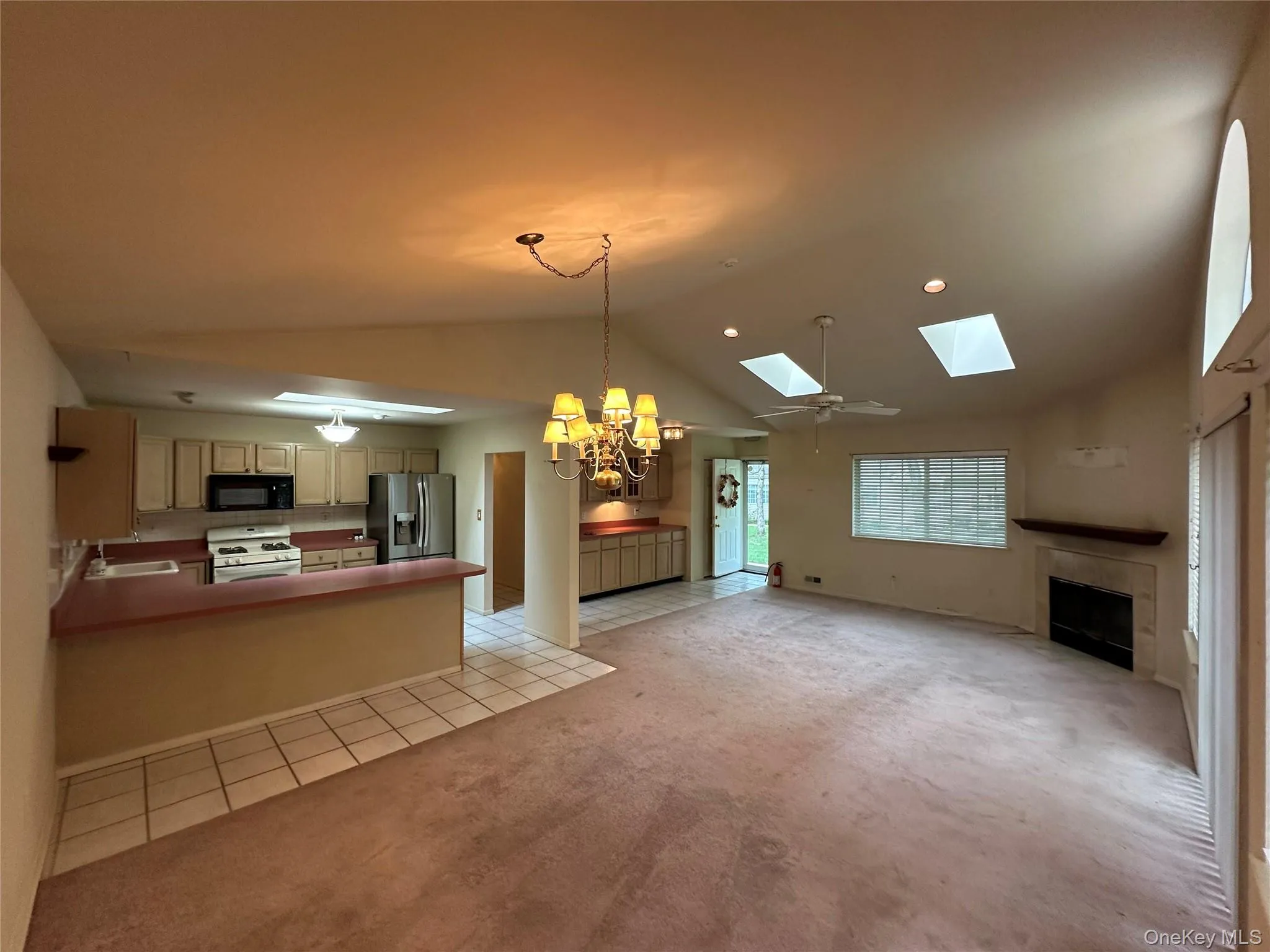 89 Rabbit Run, Brookhaven, NY, 2 Bedrooms Bedrooms, 6 Rooms Rooms,2 BathroomsBathrooms,Residential,For Rent,Rabbit,0,1005591 89 Rabbit Run, Brookhaven, NY, 2 Bedrooms Bedrooms, 6 Rooms Rooms,2 BathroomsBathrooms,Residential,For Rent,Rabbit,0,1005591