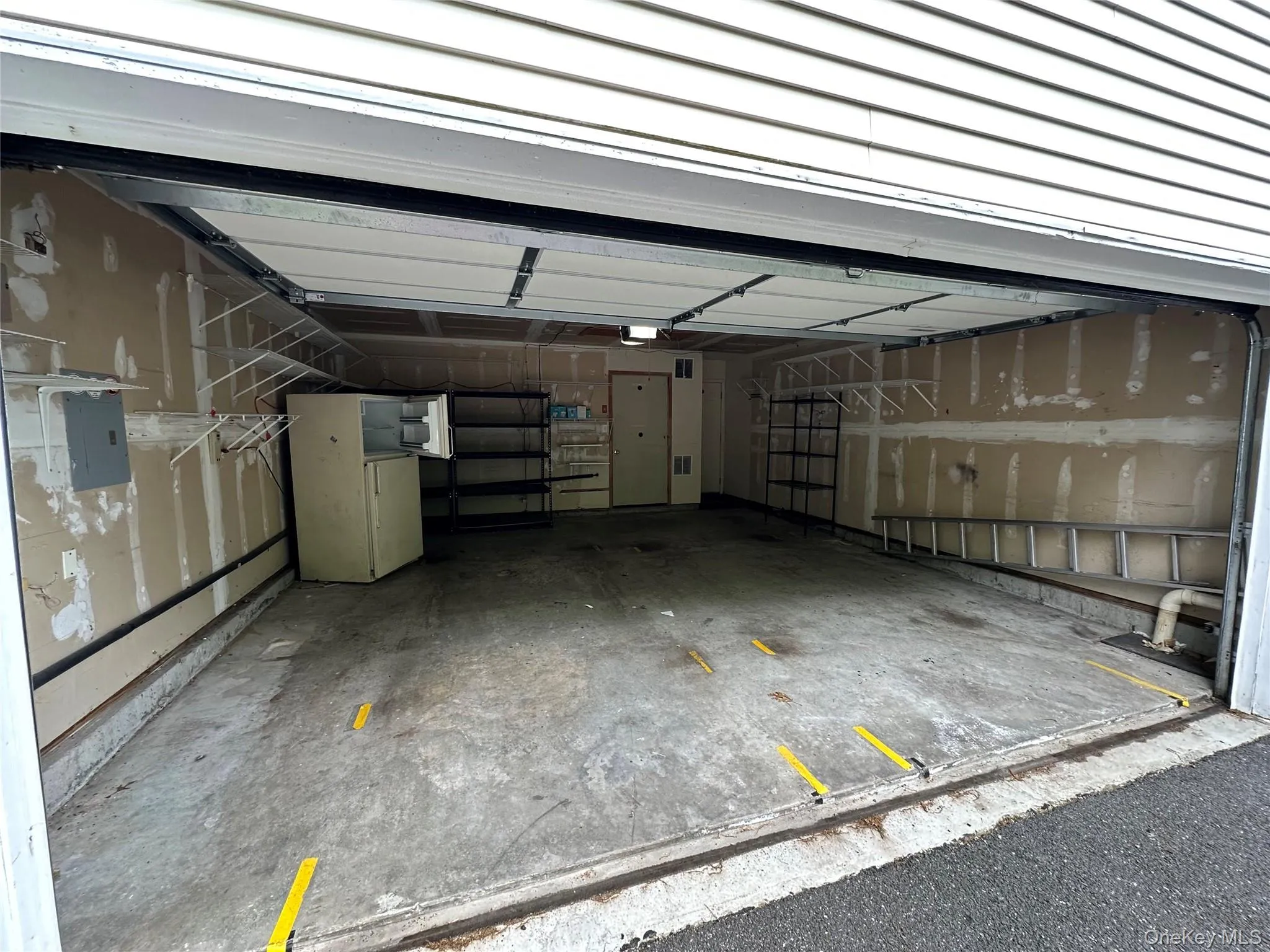 89 Rabbit Run, Brookhaven, NY, 2 Bedrooms Bedrooms, 6 Rooms Rooms,2 BathroomsBathrooms,Residential,For Rent,Rabbit,0,1005591 89 Rabbit Run, Brookhaven, NY, 2 Bedrooms Bedrooms, 6 Rooms Rooms,2 BathroomsBathrooms,Residential,For Rent,Rabbit,0,1005591