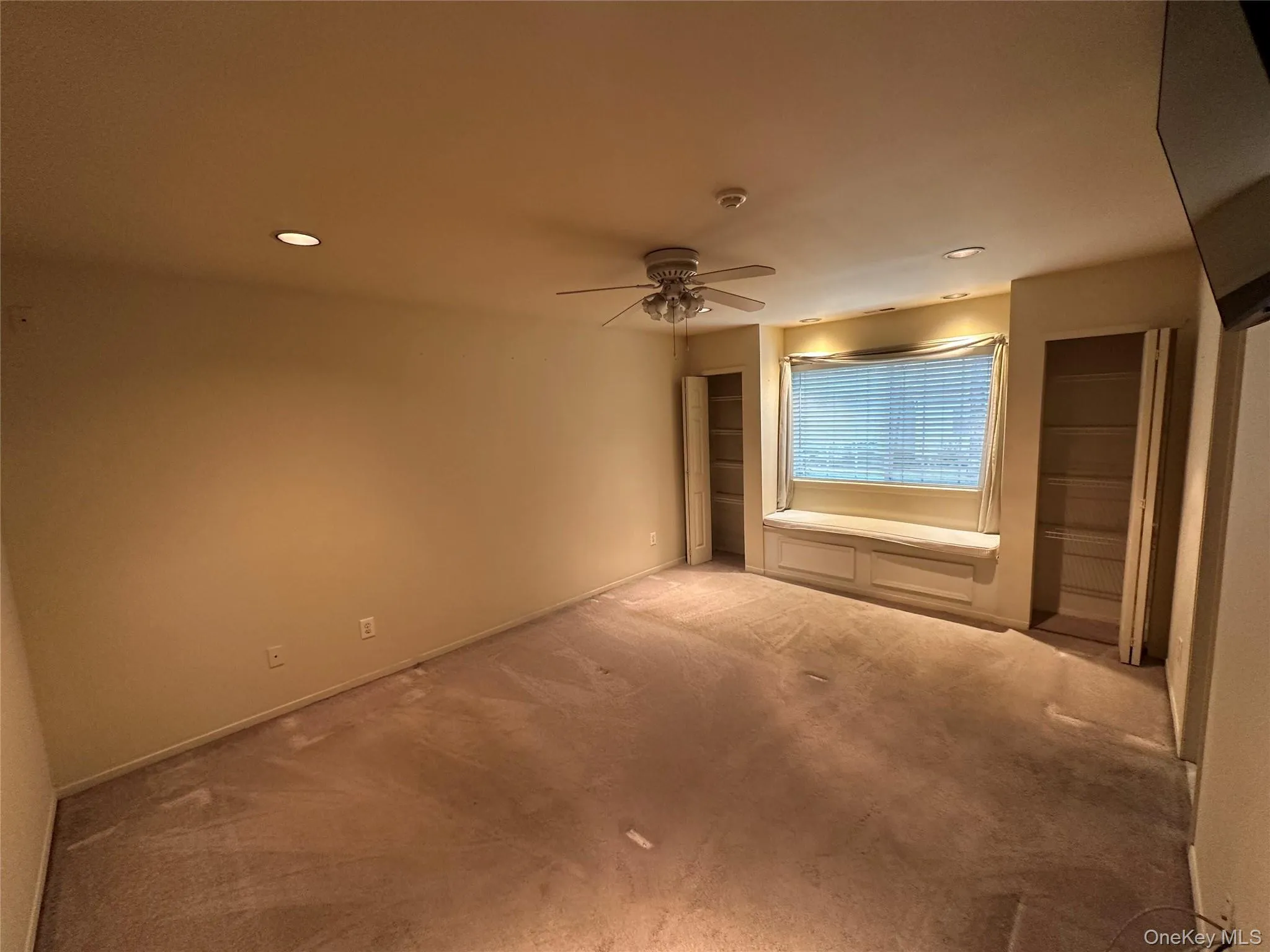 89 Rabbit Run, Brookhaven, NY, 2 Bedrooms Bedrooms, 6 Rooms Rooms,2 BathroomsBathrooms,Residential,For Rent,Rabbit,0,1005591 89 Rabbit Run, Brookhaven, NY, 2 Bedrooms Bedrooms, 6 Rooms Rooms,2 BathroomsBathrooms,Residential,For Rent,Rabbit,0,1005591