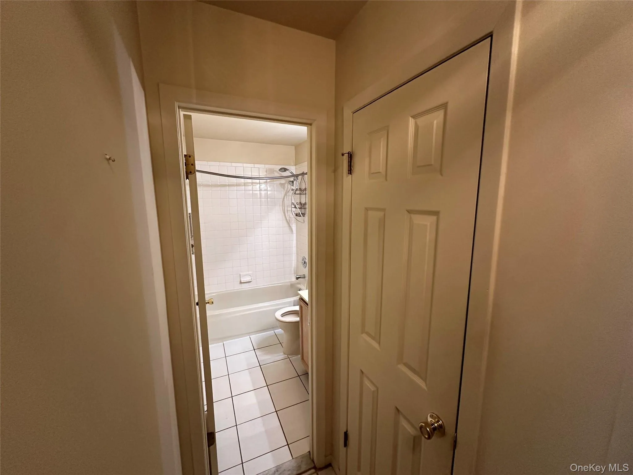 89 Rabbit Run, Brookhaven, NY, 2 Bedrooms Bedrooms, 6 Rooms Rooms,2 BathroomsBathrooms,Residential,For Rent,Rabbit,0,1005591 89 Rabbit Run, Brookhaven, NY, 2 Bedrooms Bedrooms, 6 Rooms Rooms,2 BathroomsBathrooms,Residential,For Rent,Rabbit,0,1005591
