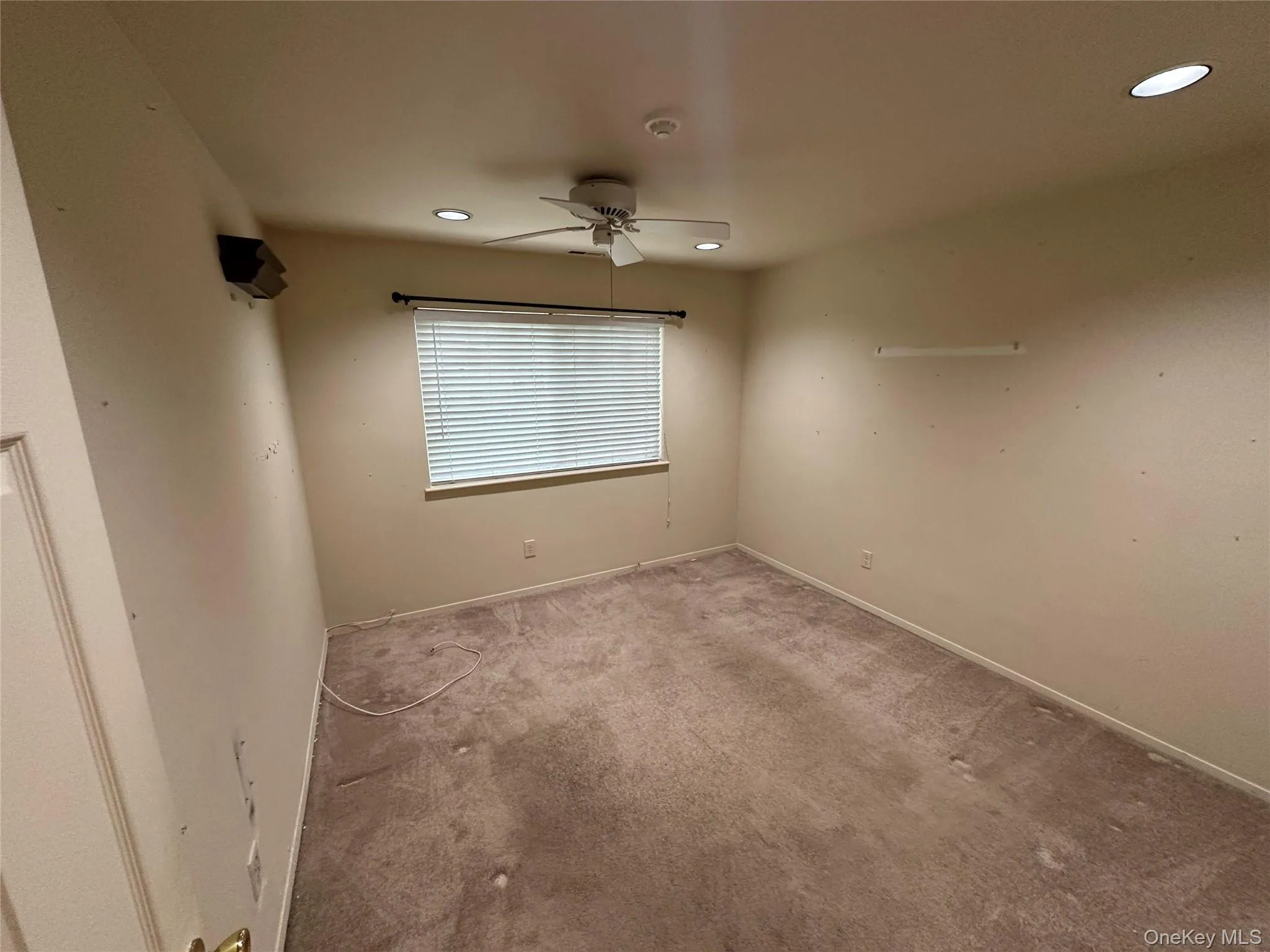 89 Rabbit Run, Brookhaven, NY, 2 Bedrooms Bedrooms, 6 Rooms Rooms,2 BathroomsBathrooms,Residential,For Rent,Rabbit,0,1005591 89 Rabbit Run, Brookhaven, NY, 2 Bedrooms Bedrooms, 6 Rooms Rooms,2 BathroomsBathrooms,Residential,For Rent,Rabbit,0,1005591