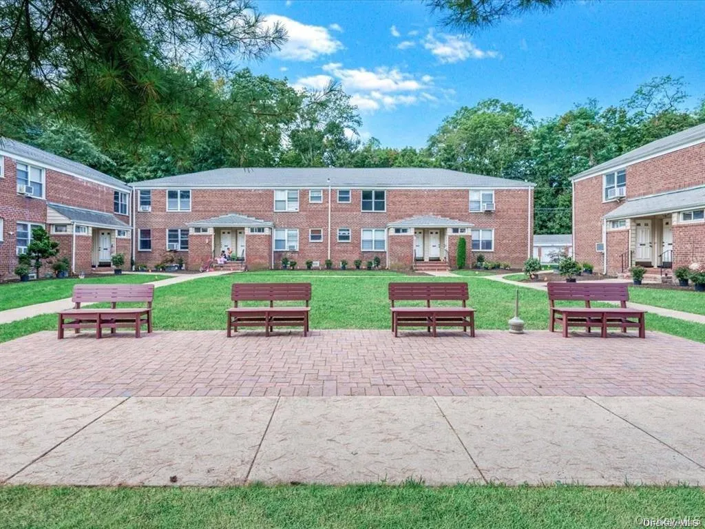 56 Edwards Street, North Hempstead, NY, 1 Bedroom Bedrooms, 3 Rooms Rooms,1 BathroomBathrooms,Residential,For Rent,Edwards,0,1005595 56 Edwards Street, North Hempstead, NY, 1 Bedroom Bedrooms, 3 Rooms Rooms,1 BathroomBathrooms,Residential,For Rent,Edwards,0,1005595