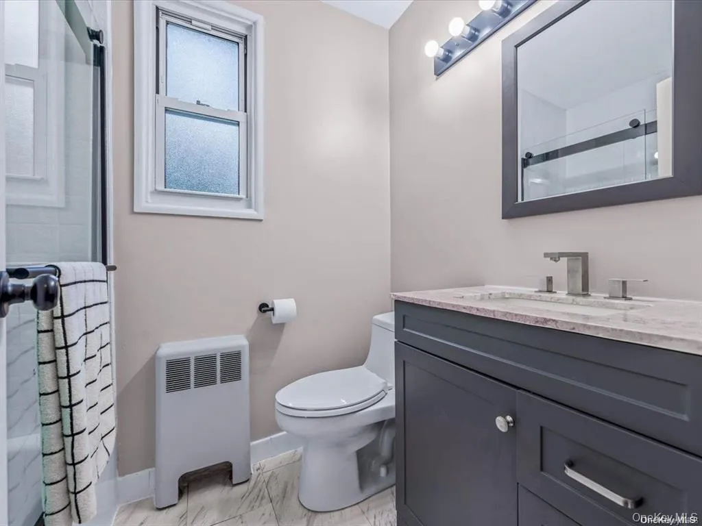 56 Edwards Street, North Hempstead, NY, 1 Bedroom Bedrooms, 3 Rooms Rooms,1 BathroomBathrooms,Residential,For Rent,Edwards,0,1005595 56 Edwards Street, North Hempstead, NY, 1 Bedroom Bedrooms, 3 Rooms Rooms,1 BathroomBathrooms,Residential,For Rent,Edwards,0,1005595