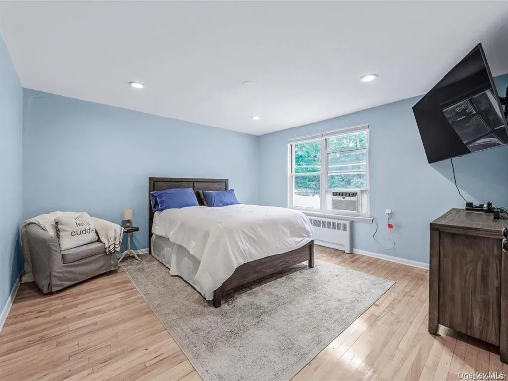 56 Edwards Street, North Hempstead, NY, 1 Bedroom Bedrooms, 3 Rooms Rooms,1 BathroomBathrooms,Residential,For Rent,Edwards,0,1005595 56 Edwards Street, North Hempstead, NY, 1 Bedroom Bedrooms, 3 Rooms Rooms,1 BathroomBathrooms,Residential,For Rent,Edwards,0,1005595