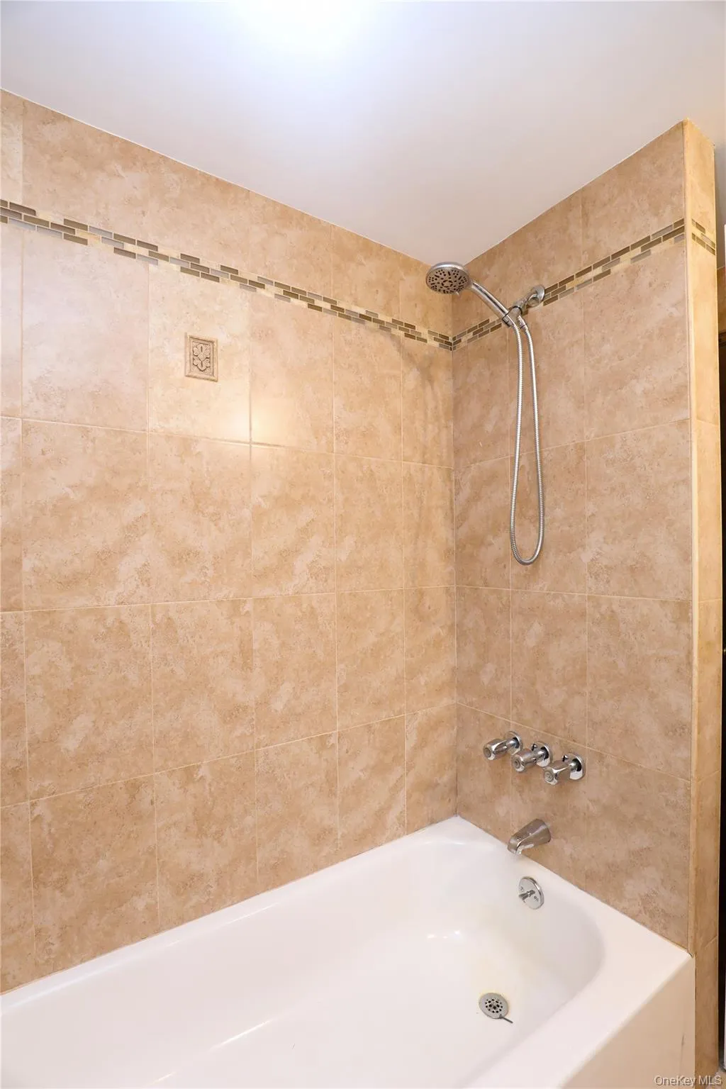 30 Lamb Avenue, Saugerties, NY, 2 Bedrooms Bedrooms, 3 Rooms Rooms,1 BathroomBathrooms,Residential Lease,For Rent,Lamb,0,1005597 30 Lamb Avenue, Saugerties, NY, 2 Bedrooms Bedrooms, 3 Rooms Rooms,1 BathroomBathrooms,Residential Lease,For Rent,Lamb,0,1005597