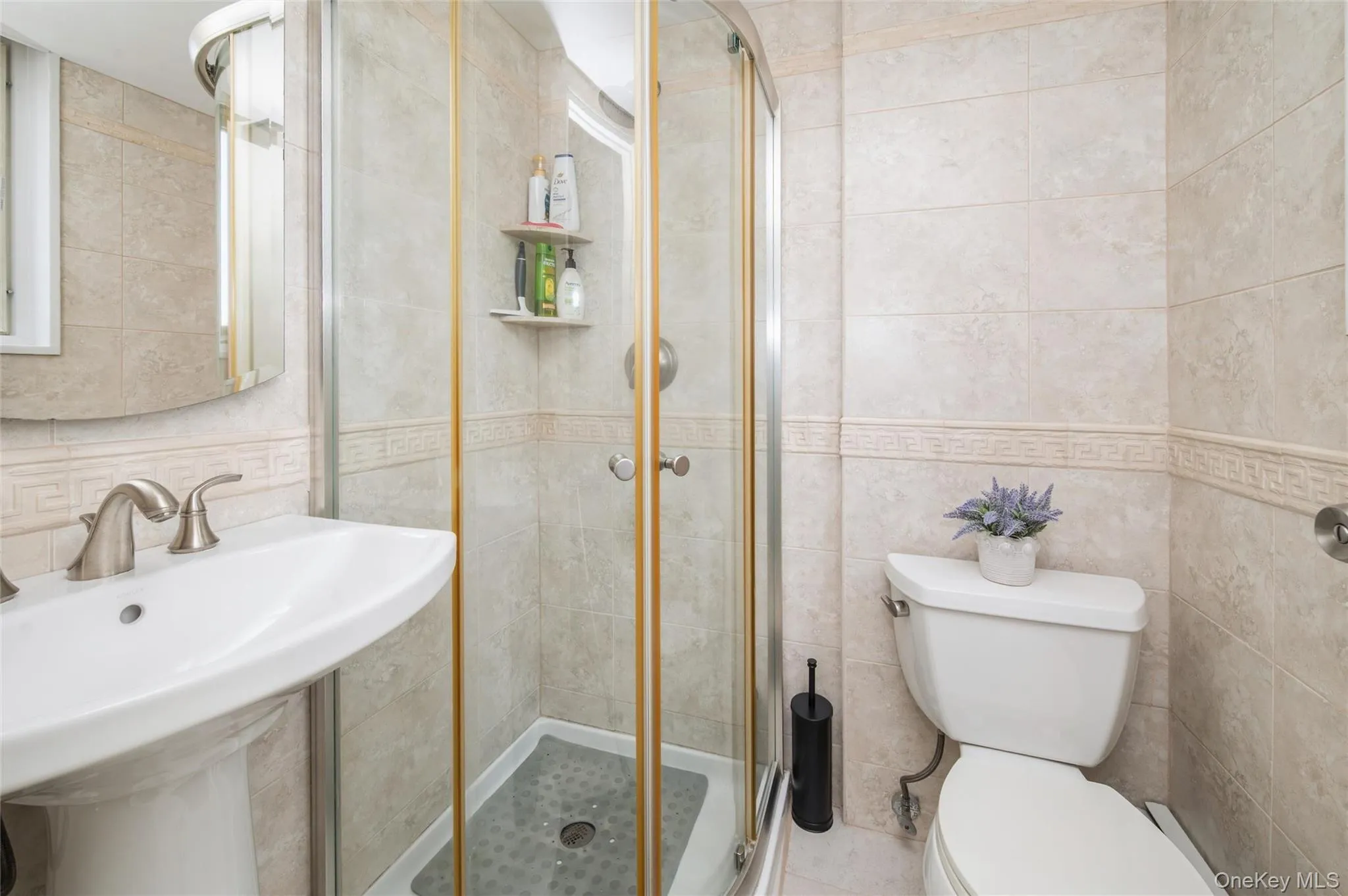 135 Post Avenue, Hempstead, NY, 2 Bedrooms Bedrooms, 5 Rooms Rooms,2 BathroomsBathrooms,Residential,For Rent,Post,0,1005598 135 Post Avenue, Hempstead, NY, 2 Bedrooms Bedrooms, 5 Rooms Rooms,2 BathroomsBathrooms,Residential,For Rent,Post,0,1005598