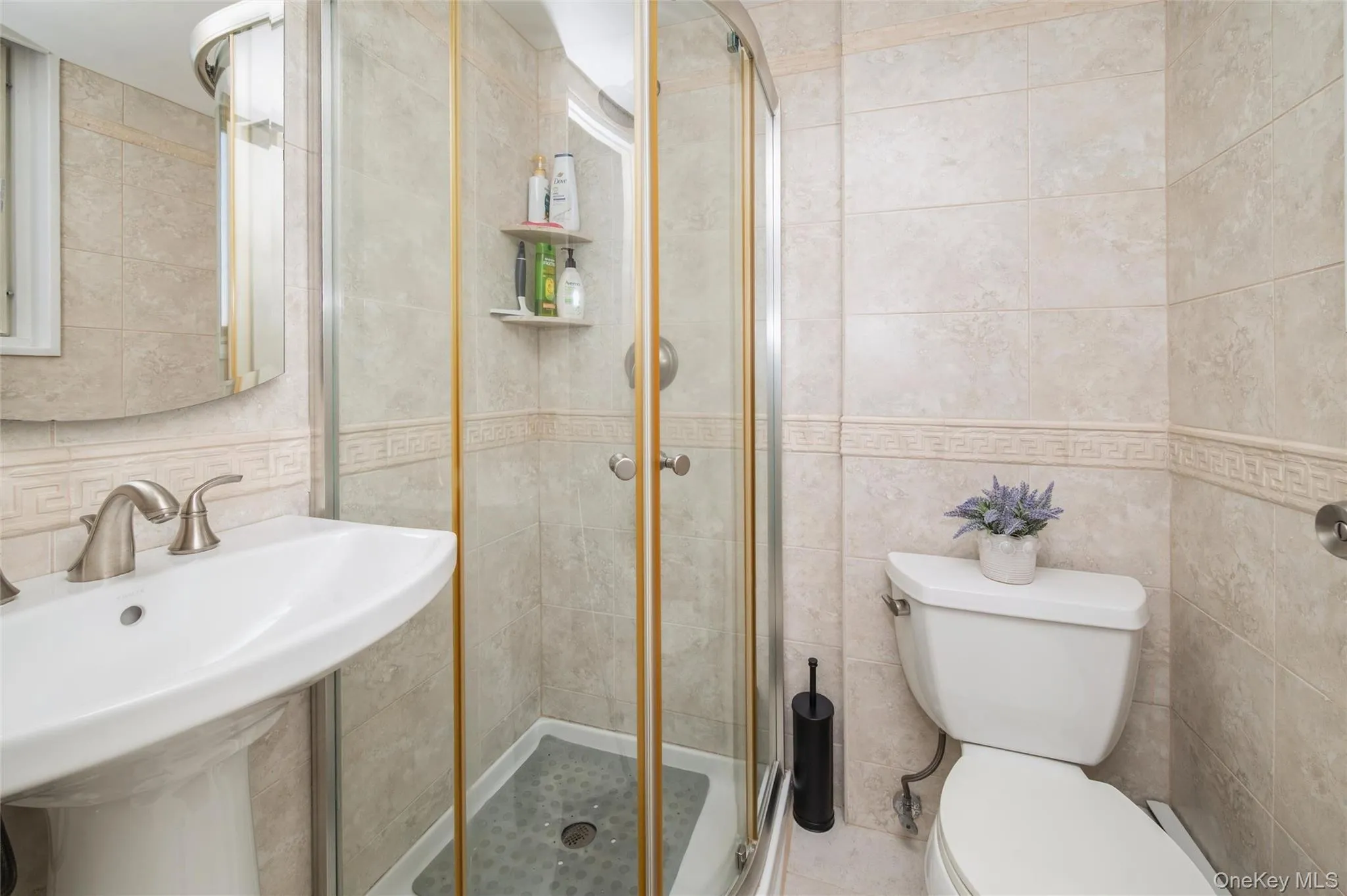 135 Post Avenue, Hempstead, NY, 2 Bedrooms Bedrooms, 5 Rooms Rooms,2 BathroomsBathrooms,Residential,For Rent,Post,0,1005598 135 Post Avenue, Hempstead, NY, 2 Bedrooms Bedrooms, 5 Rooms Rooms,2 BathroomsBathrooms,Residential,For Rent,Post,0,1005598
