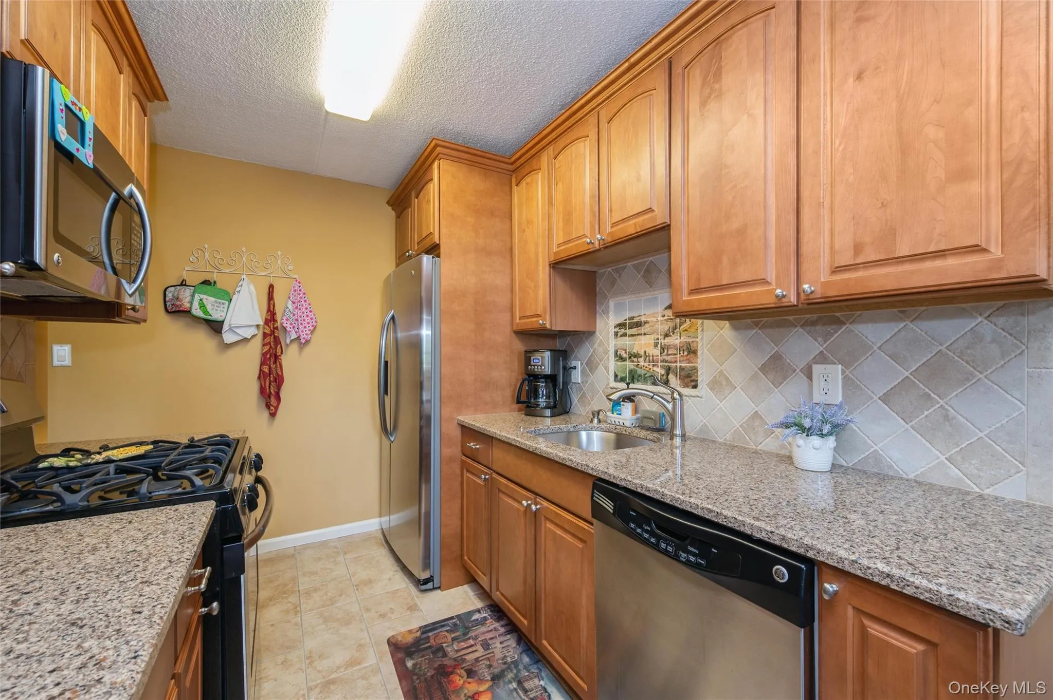 135 Post Avenue, Hempstead, NY, 2 Bedrooms Bedrooms, 5 Rooms Rooms,2 BathroomsBathrooms,Residential,For Rent,Post,0,1005598 135 Post Avenue, Hempstead, NY, 2 Bedrooms Bedrooms, 5 Rooms Rooms,2 BathroomsBathrooms,Residential,For Rent,Post,0,1005598