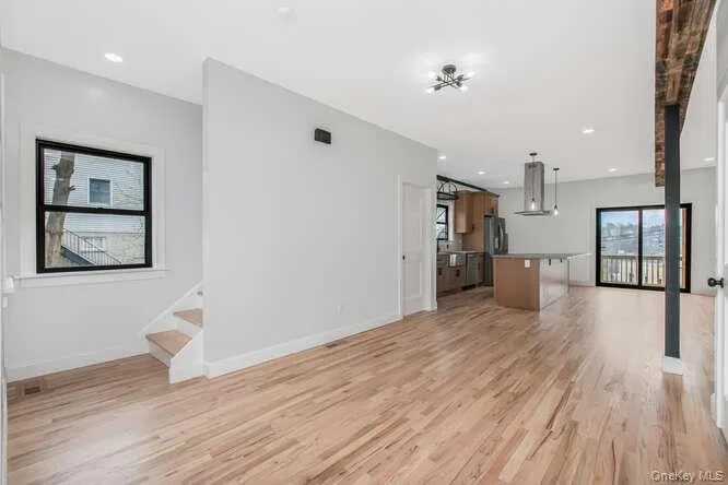 91 Ridgeview Avenue, Yonkers, NY, 3 Bedrooms Bedrooms, 9 Rooms Rooms,2 BathroomsBathrooms,Residential,For Rent,Ridgeview,0,1005607 91 Ridgeview Avenue, Yonkers, NY, 3 Bedrooms Bedrooms, 9 Rooms Rooms,2 BathroomsBathrooms,Residential,For Rent,Ridgeview,0,1005607