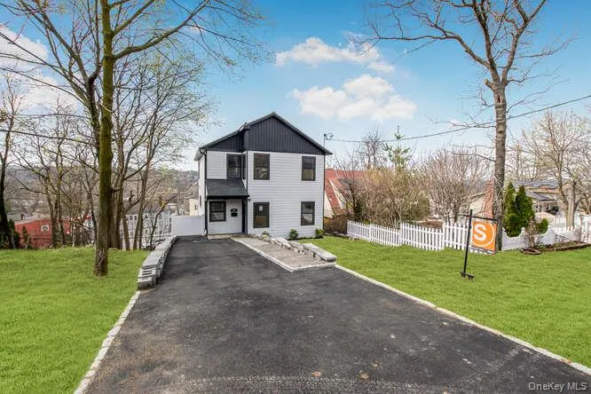 91 Ridgeview Avenue, Yonkers, NY, 3 Bedrooms Bedrooms, 9 Rooms Rooms,2 BathroomsBathrooms,Residential,For Rent,Ridgeview,0,1005607 91 Ridgeview Avenue, Yonkers, NY, 3 Bedrooms Bedrooms, 9 Rooms Rooms,2 BathroomsBathrooms,Residential,For Rent,Ridgeview,0,1005607