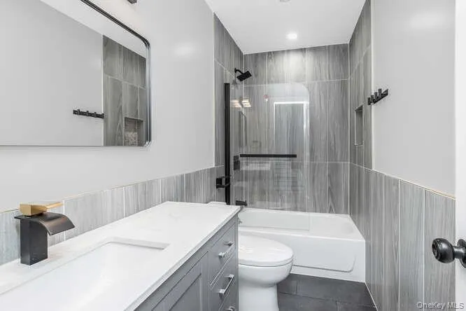 91 Ridgeview Avenue, Yonkers, NY, 3 Bedrooms Bedrooms, 9 Rooms Rooms,2 BathroomsBathrooms,Residential,For Rent,Ridgeview,0,1005607 91 Ridgeview Avenue, Yonkers, NY, 3 Bedrooms Bedrooms, 9 Rooms Rooms,2 BathroomsBathrooms,Residential,For Rent,Ridgeview,0,1005607