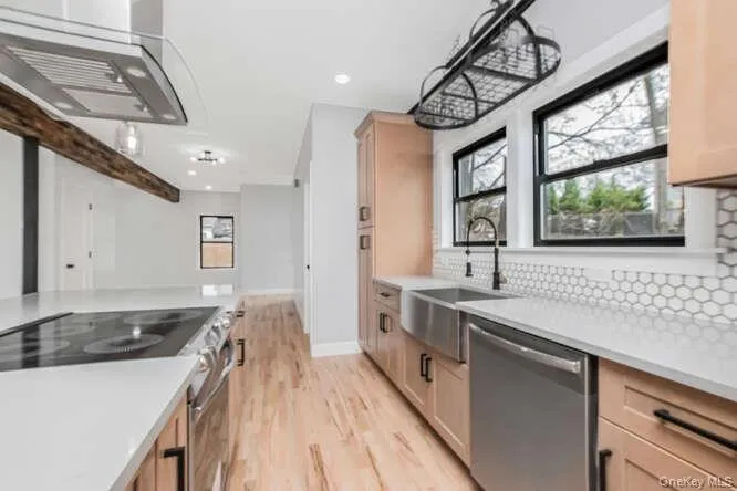 91 Ridgeview Avenue, Yonkers, NY, 3 Bedrooms Bedrooms, 9 Rooms Rooms,2 BathroomsBathrooms,Residential,For Rent,Ridgeview,0,1005607 91 Ridgeview Avenue, Yonkers, NY, 3 Bedrooms Bedrooms, 9 Rooms Rooms,2 BathroomsBathrooms,Residential,For Rent,Ridgeview,0,1005607